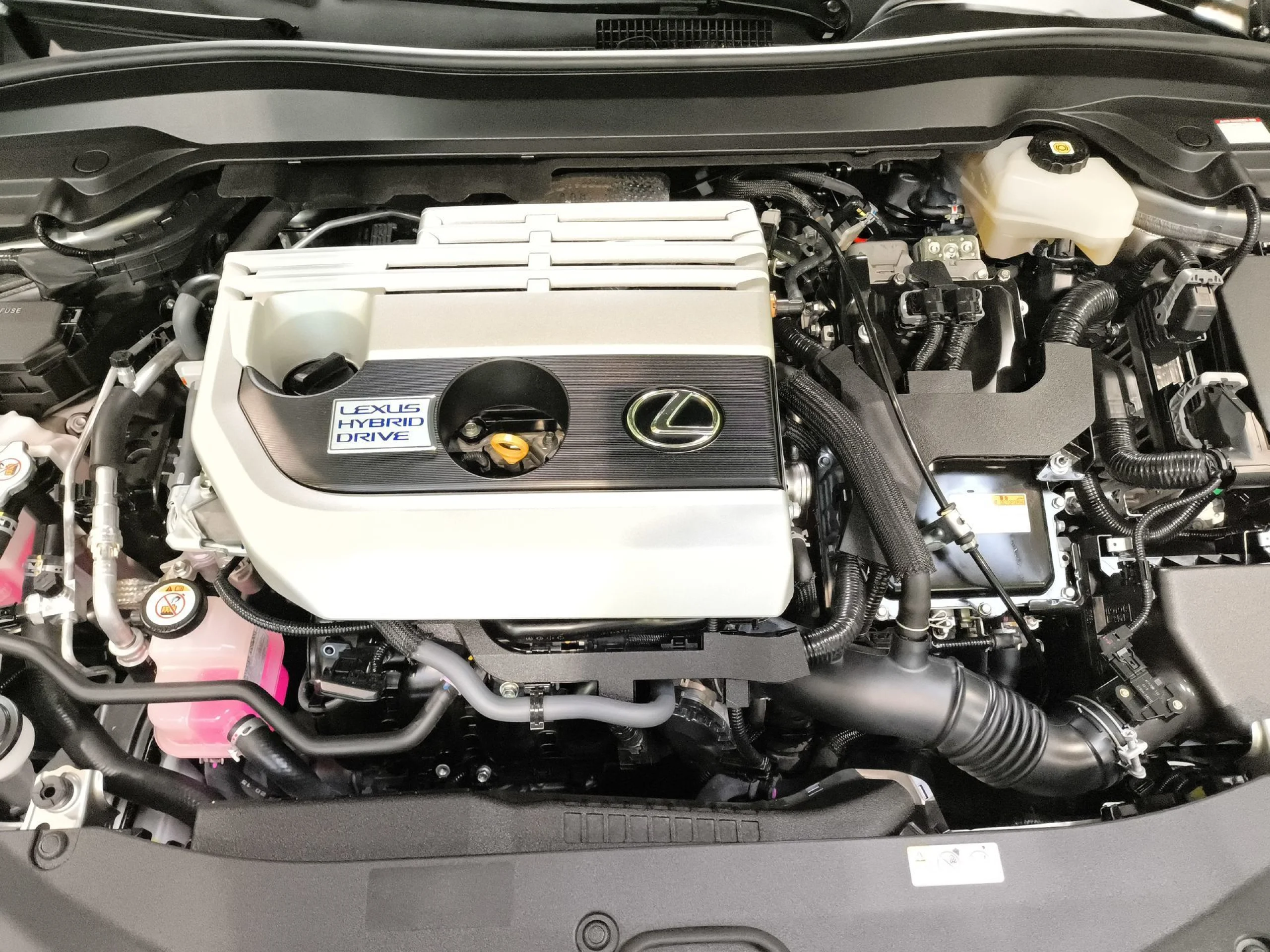 Lexus Ux 250h Business 2WD 135 kW (184 CV) - Foto 21