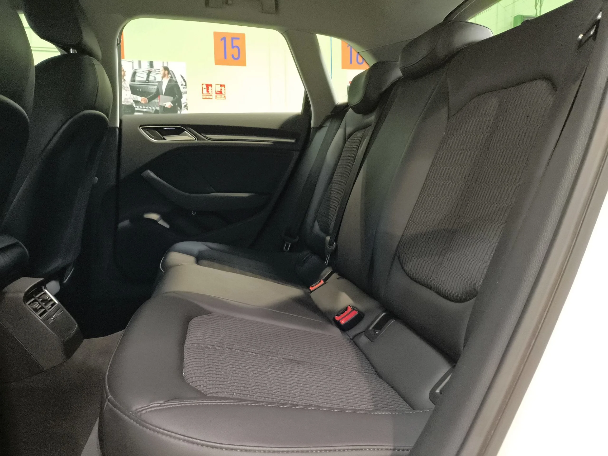 Audi A3 Sportback design edition 1.6 TDI 85 kW (116 CV) - Foto 18