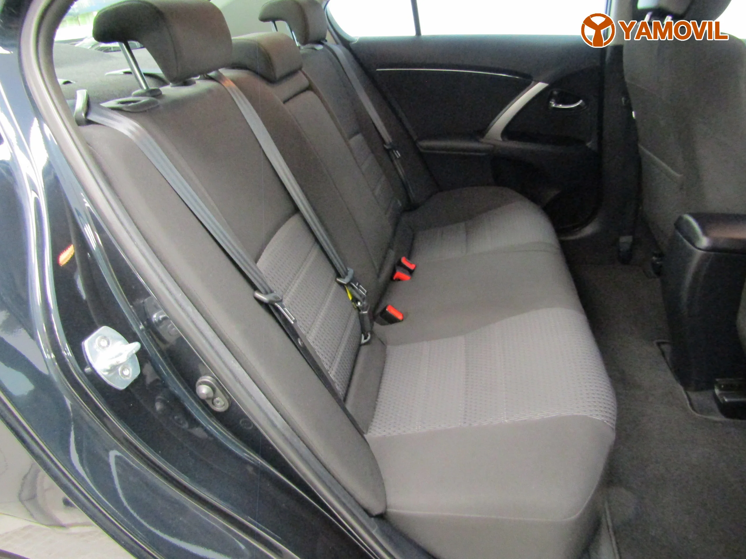 Toyota Avensis 1.8 ADVANCE MULTIDRIVE - Foto 15