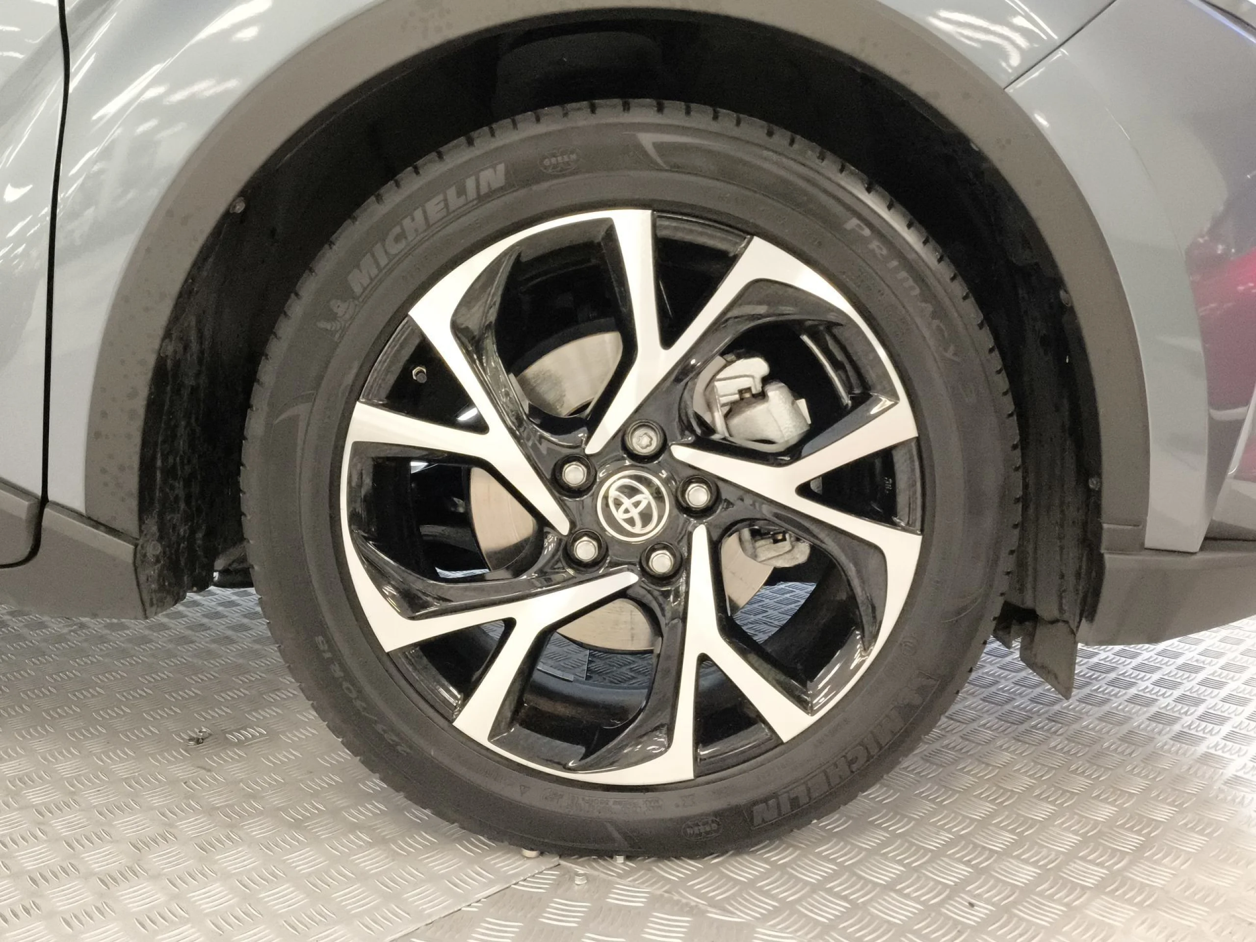 Toyota C-HR 1.8 125H Advance 90 kW (122 CV) - Foto 7