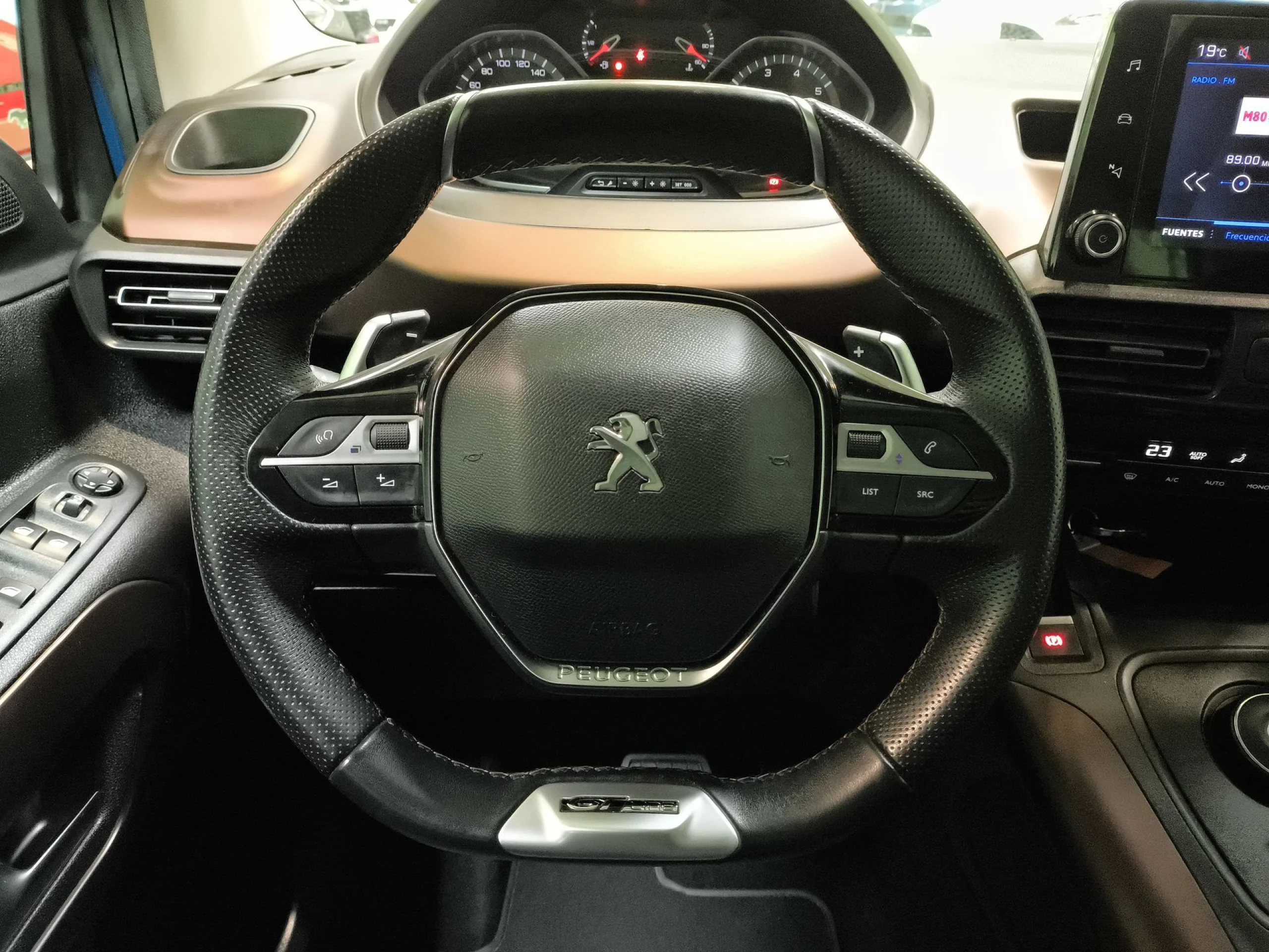 Peugeot Rifter PureTech 130 GT Line Standard EAT8 96 kW (130 CV) - Foto 14