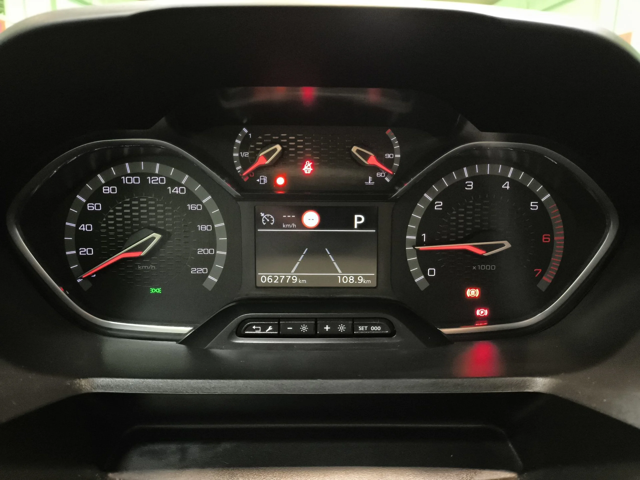 Peugeot Rifter PureTech 130 GT Line Standard EAT8 96 kW (130 CV) - Foto 15