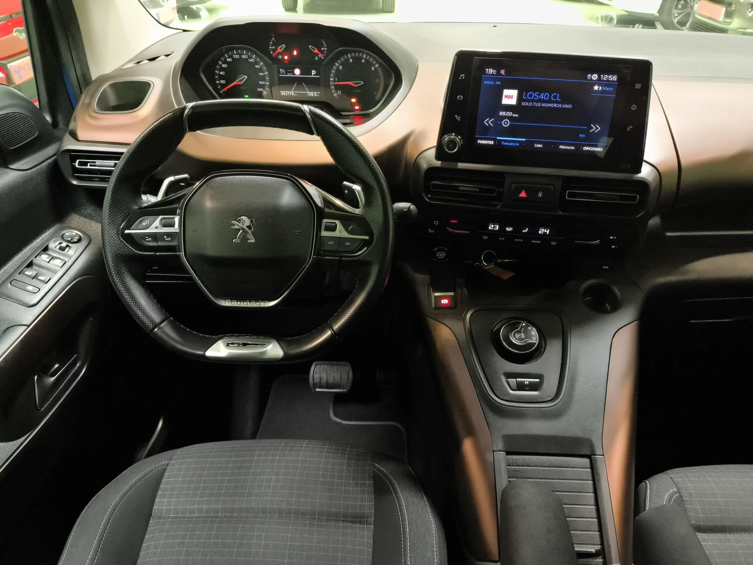 Peugeot Rifter PureTech 130 GT Line Standard EAT8 96 kW (130 CV) - Foto 20