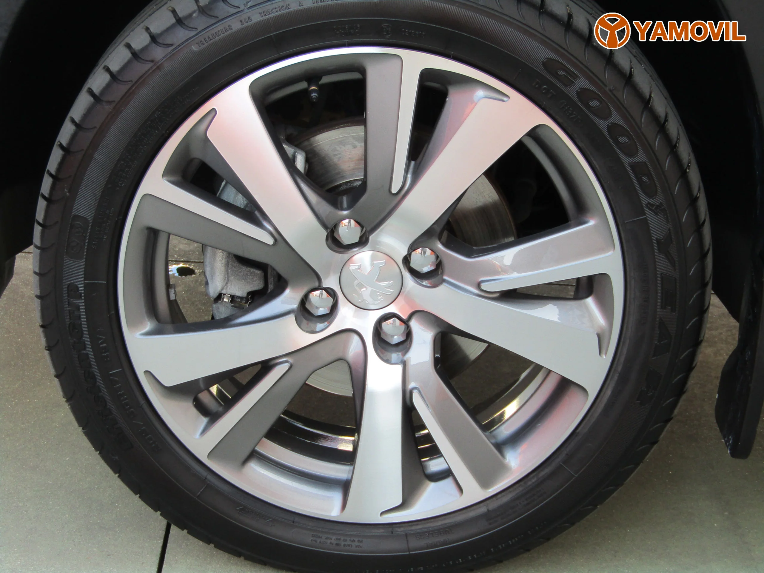Peugeot 2008 1.2 PURETECH ALLURE - Foto 9