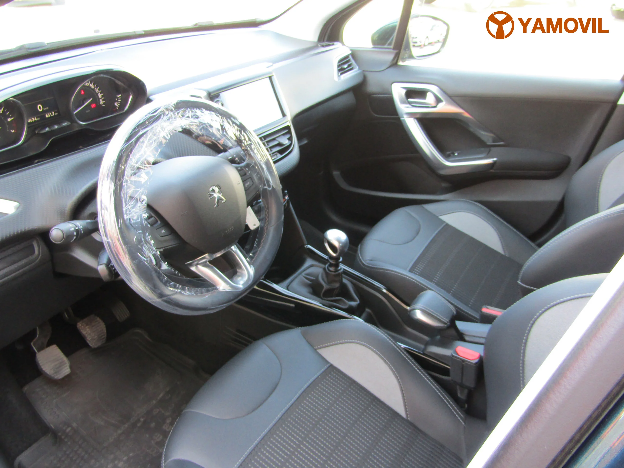 Peugeot 2008 1.2 PURETECH ALLURE - Foto 19