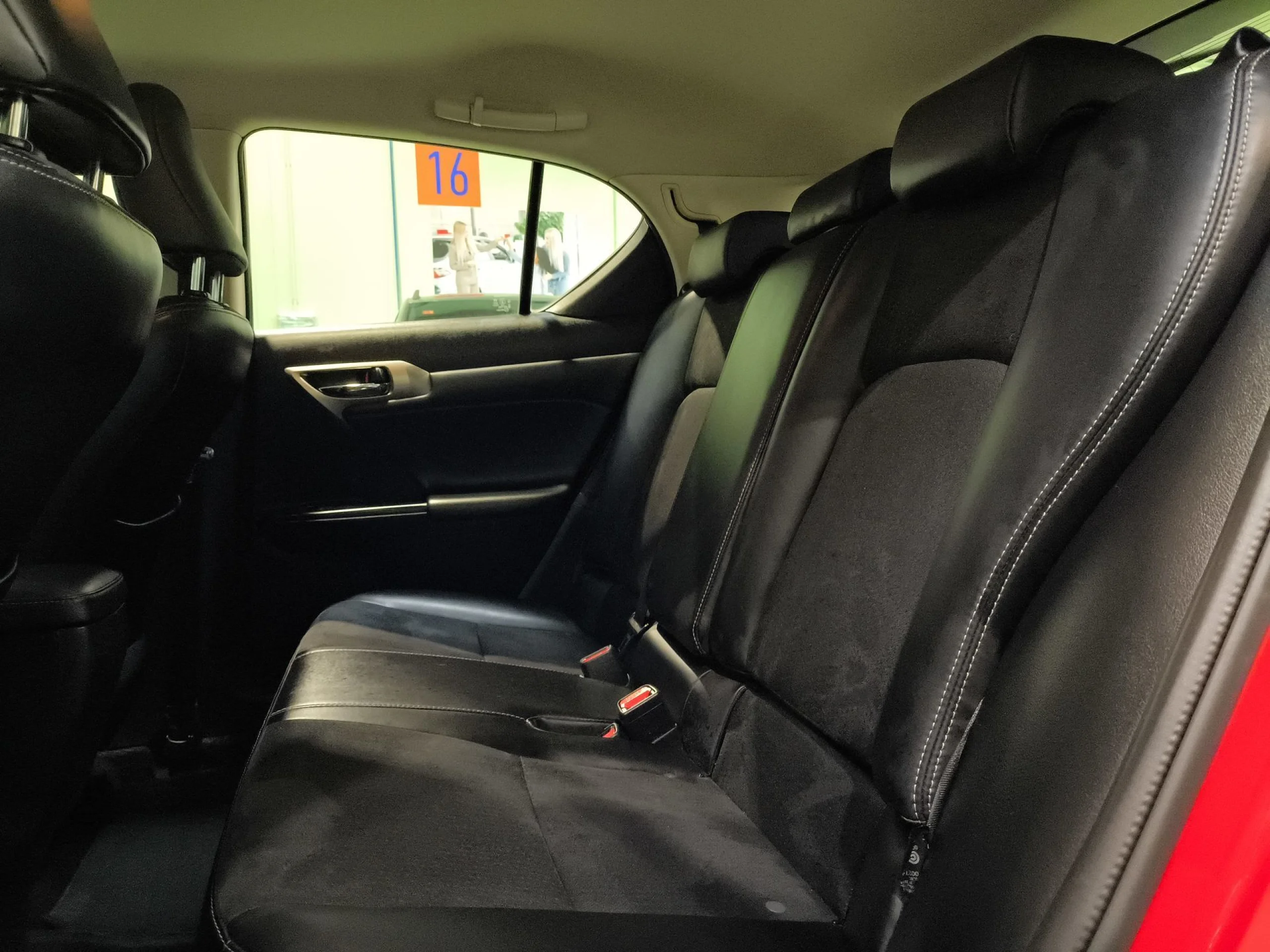 Lexus CT 200h Sport Edition 100 kW (136 CV) - Foto 20