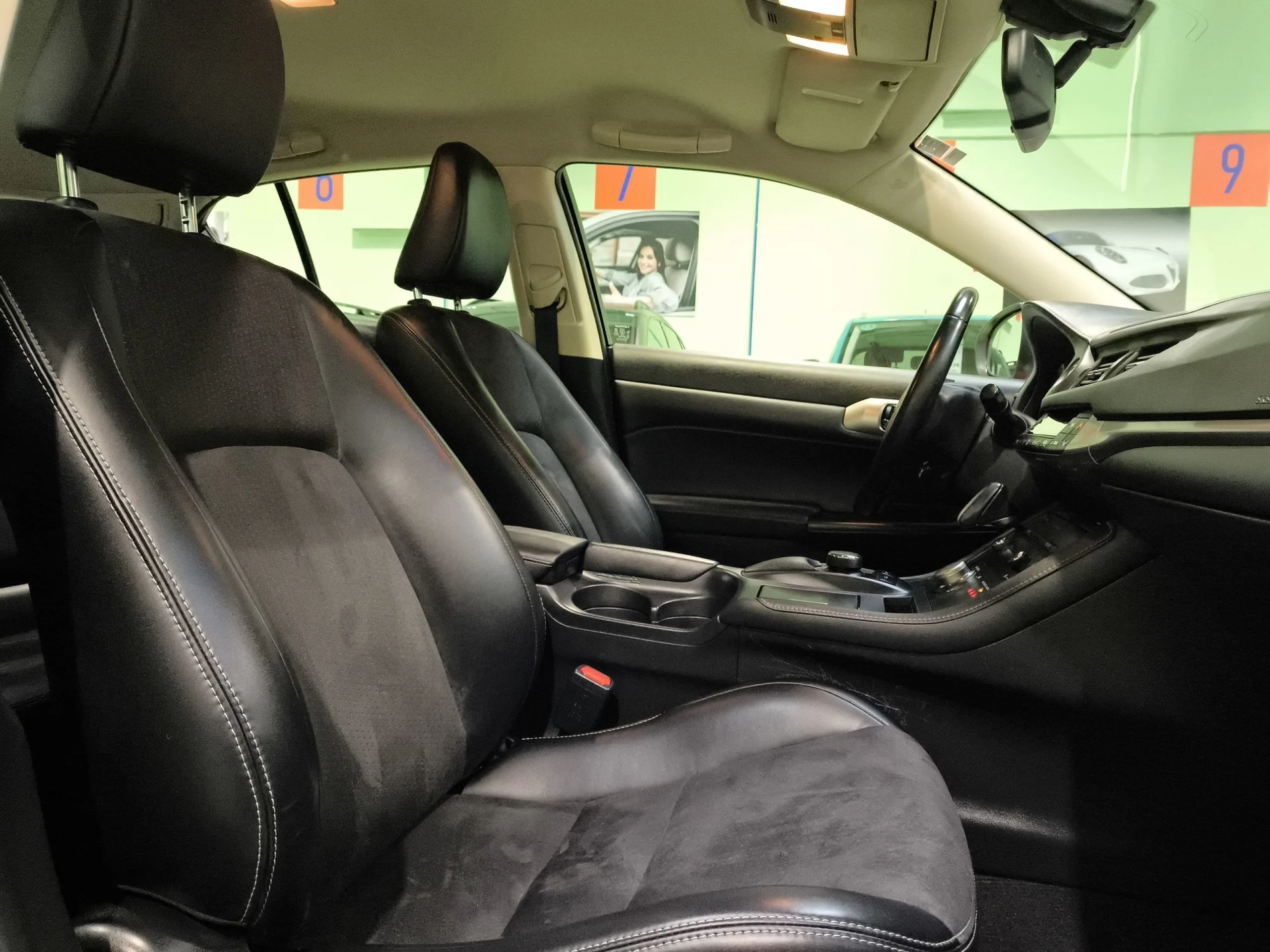 Lexus CT 200h Sport Edition 100 kW (136 CV) - Foto 22