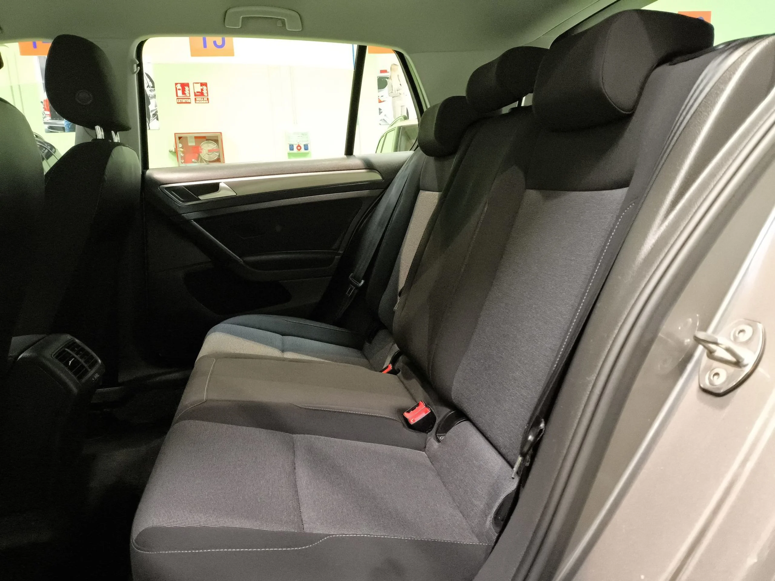 Volkswagen Golf Edition 1.2 TSI BMT 77 kW (105 CV) - Foto 17