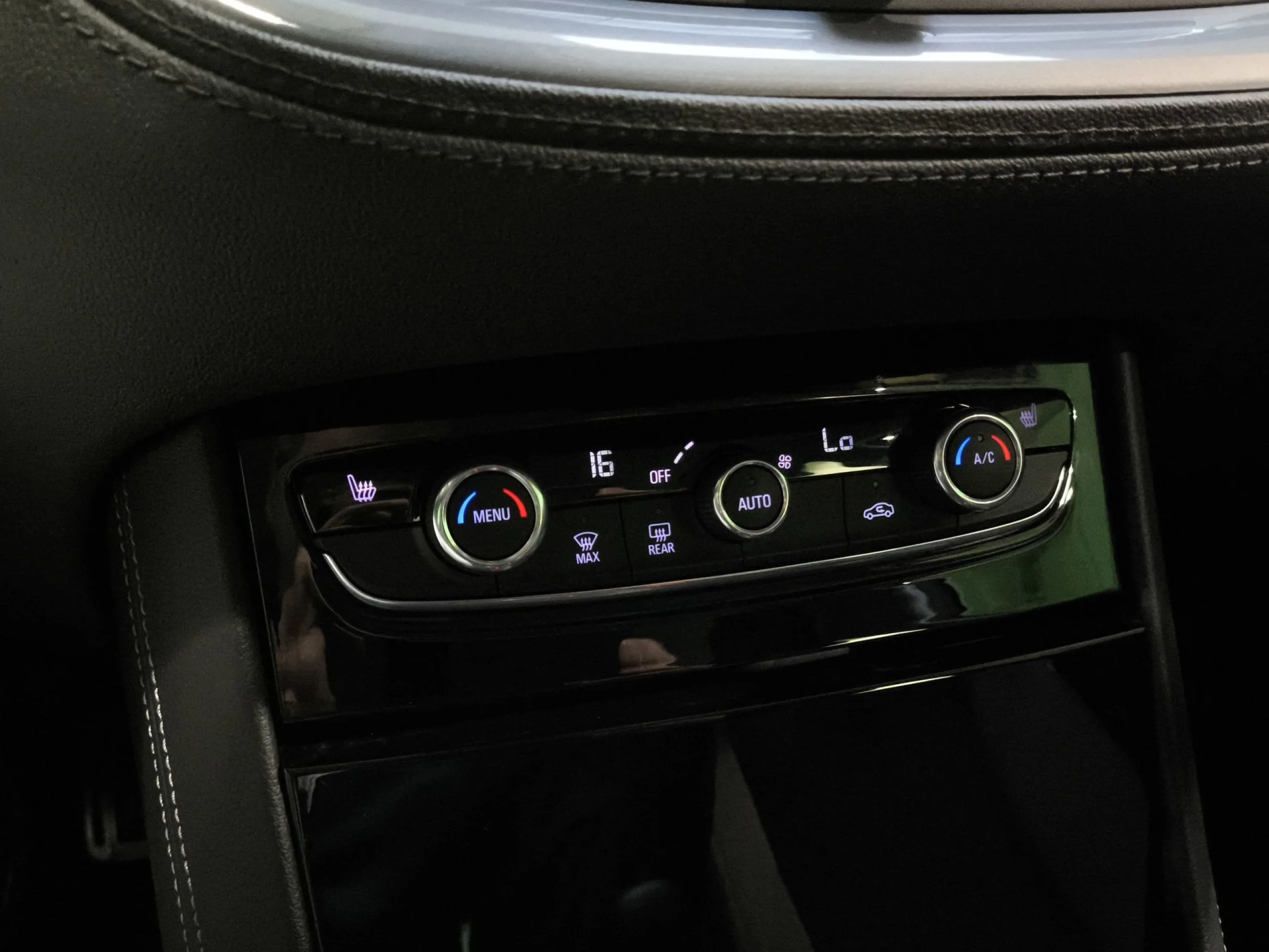 Opel Grandland X 1.2 Turbo Ultimate 96 kW (130 CV) - Foto 16
