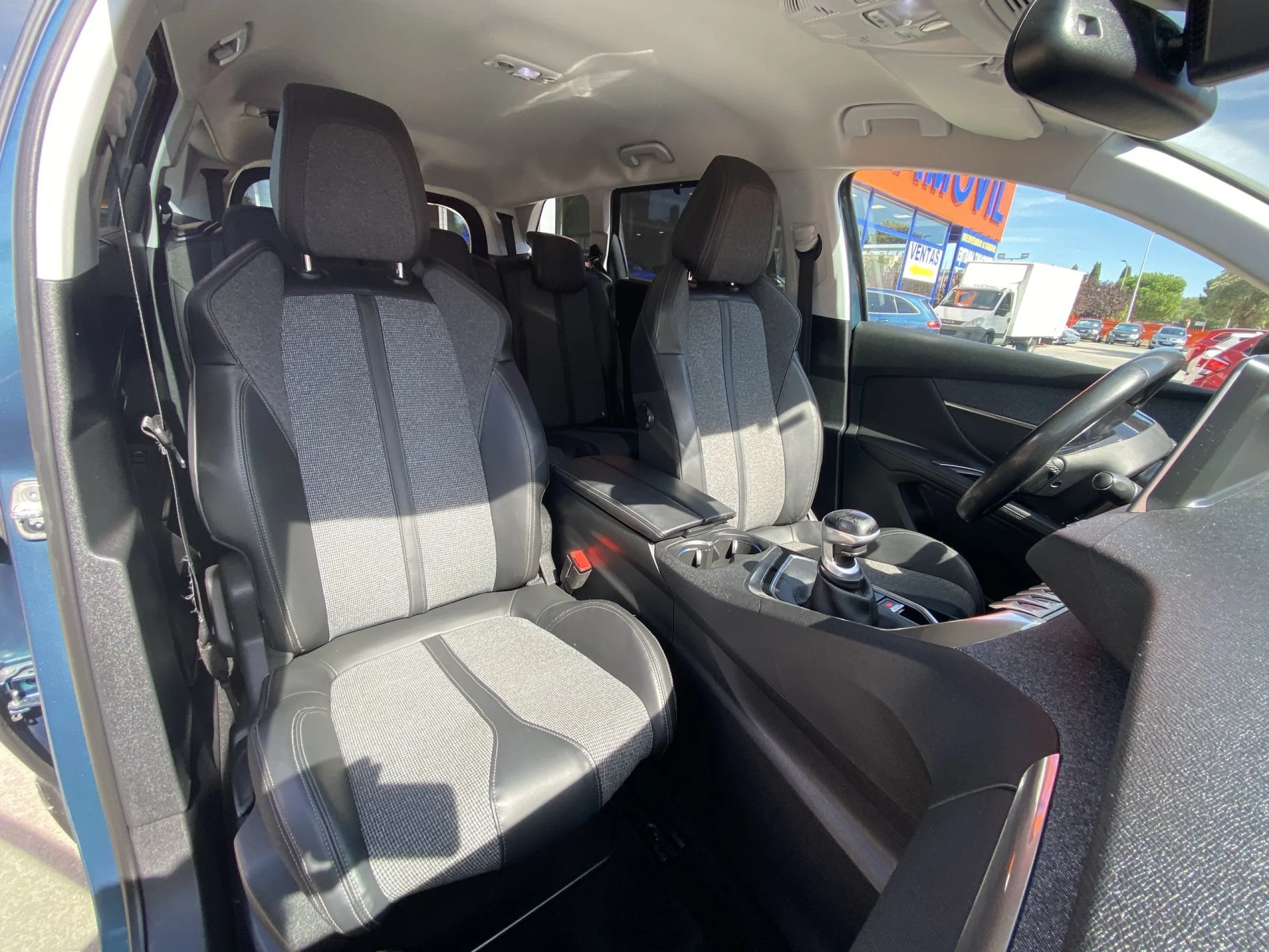 Peugeot 5008 SUV BlueHDi 120 SANDS Allure 88 kW (120 CV) - Foto 20