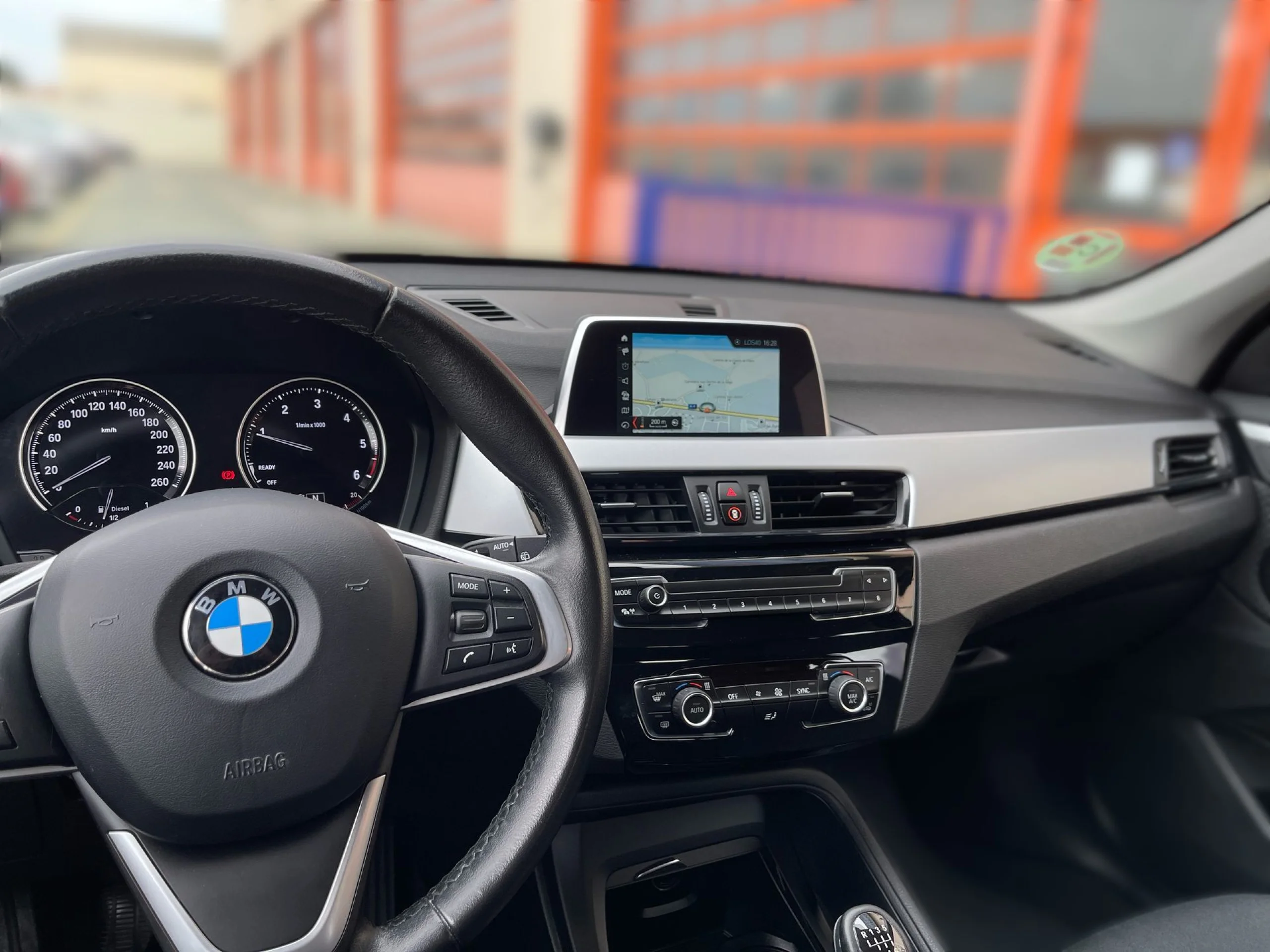 BMW X1 sDrive18d 110 kW (150 CV) - Foto 17