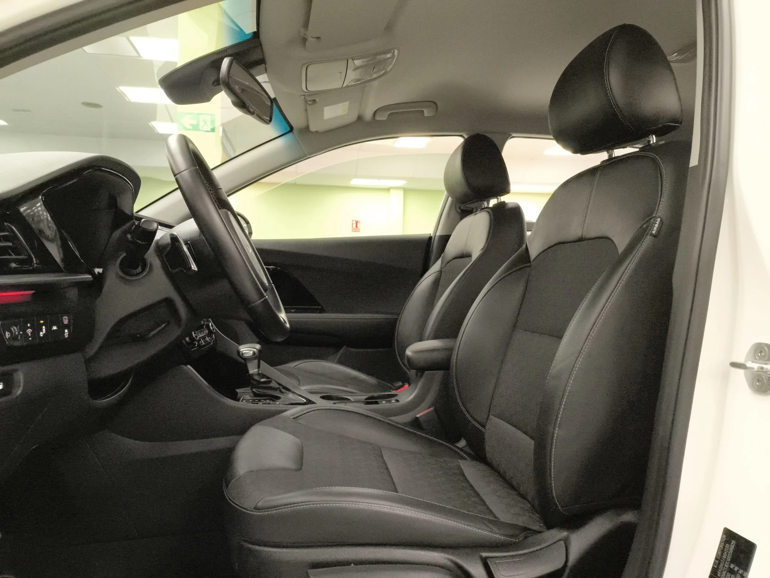 Kia Niro 1.6 GDi HEV Híbrido Emotion 104 kW (141 CV) - Foto 8