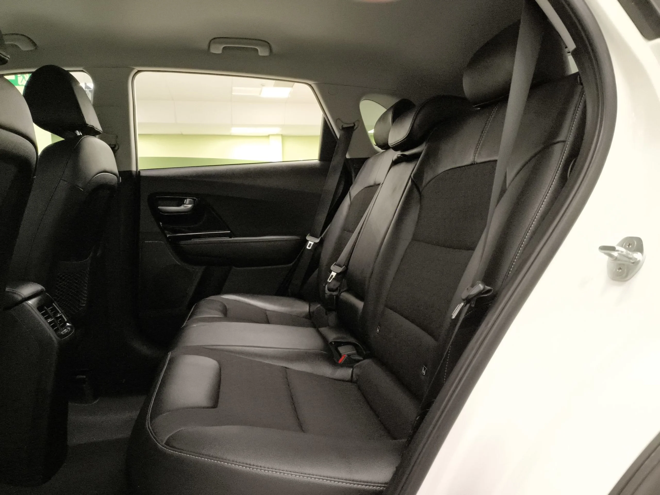 Kia Niro 1.6 GDi HEV Híbrido Emotion 104 kW (141 CV) - Foto 19