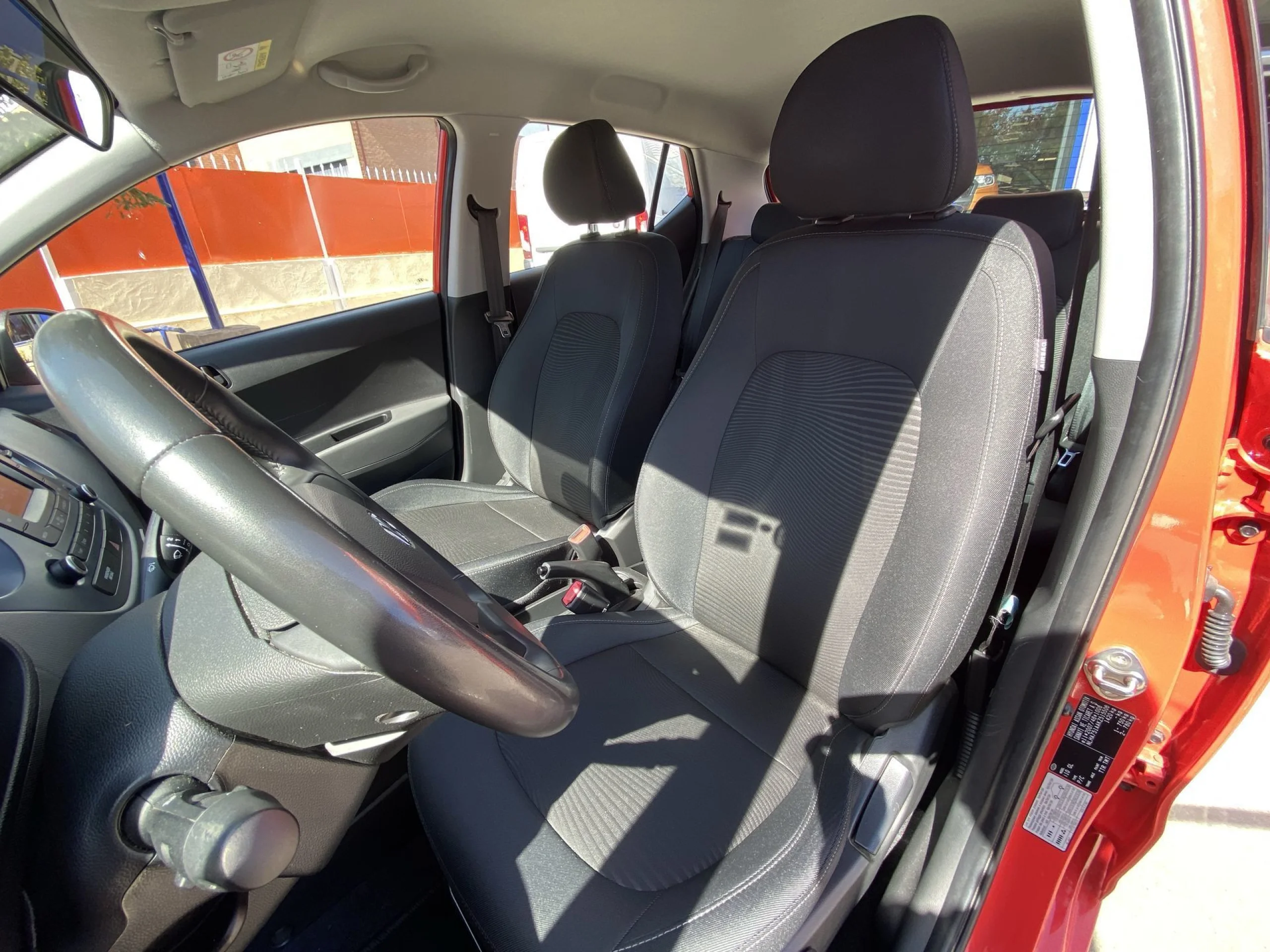 Hyundai I10 1.0 Go ! Auto 49 kW (66 CV) - Foto 7