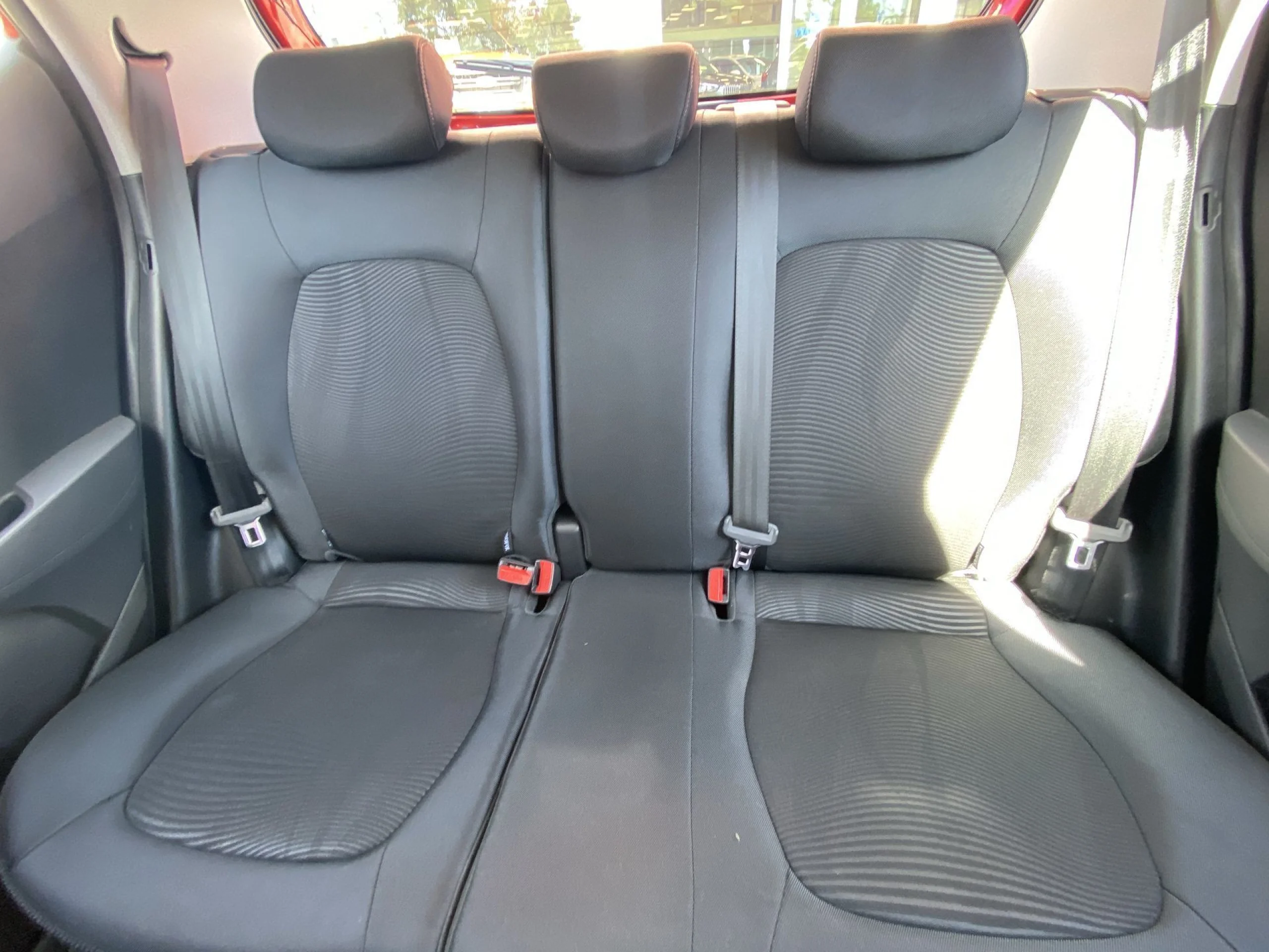 Hyundai I10 1.0 Go ! Auto 49 kW (66 CV) - Foto 15