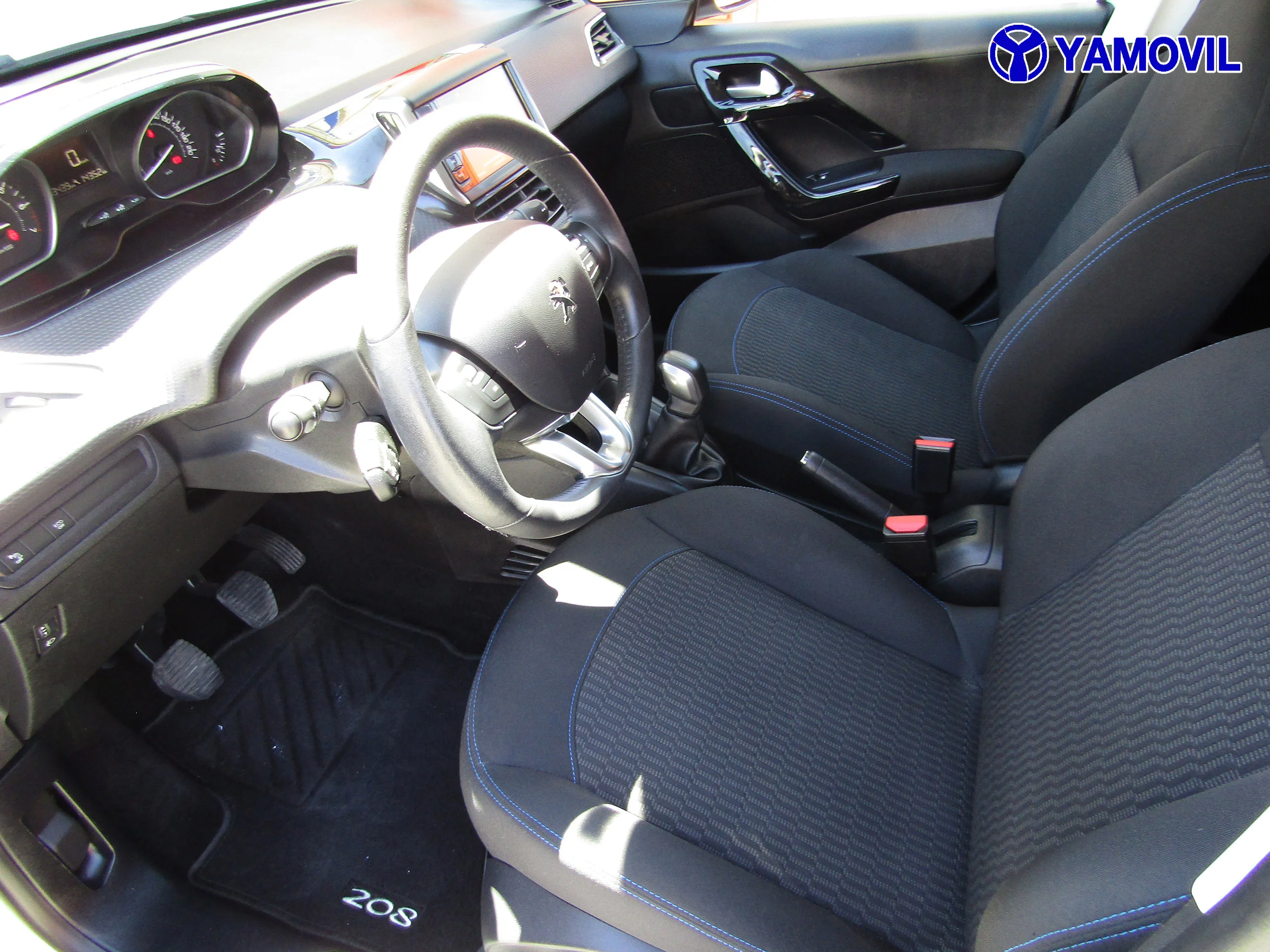 Peugeot 208 STYLE PURETECH 5P - Foto 14