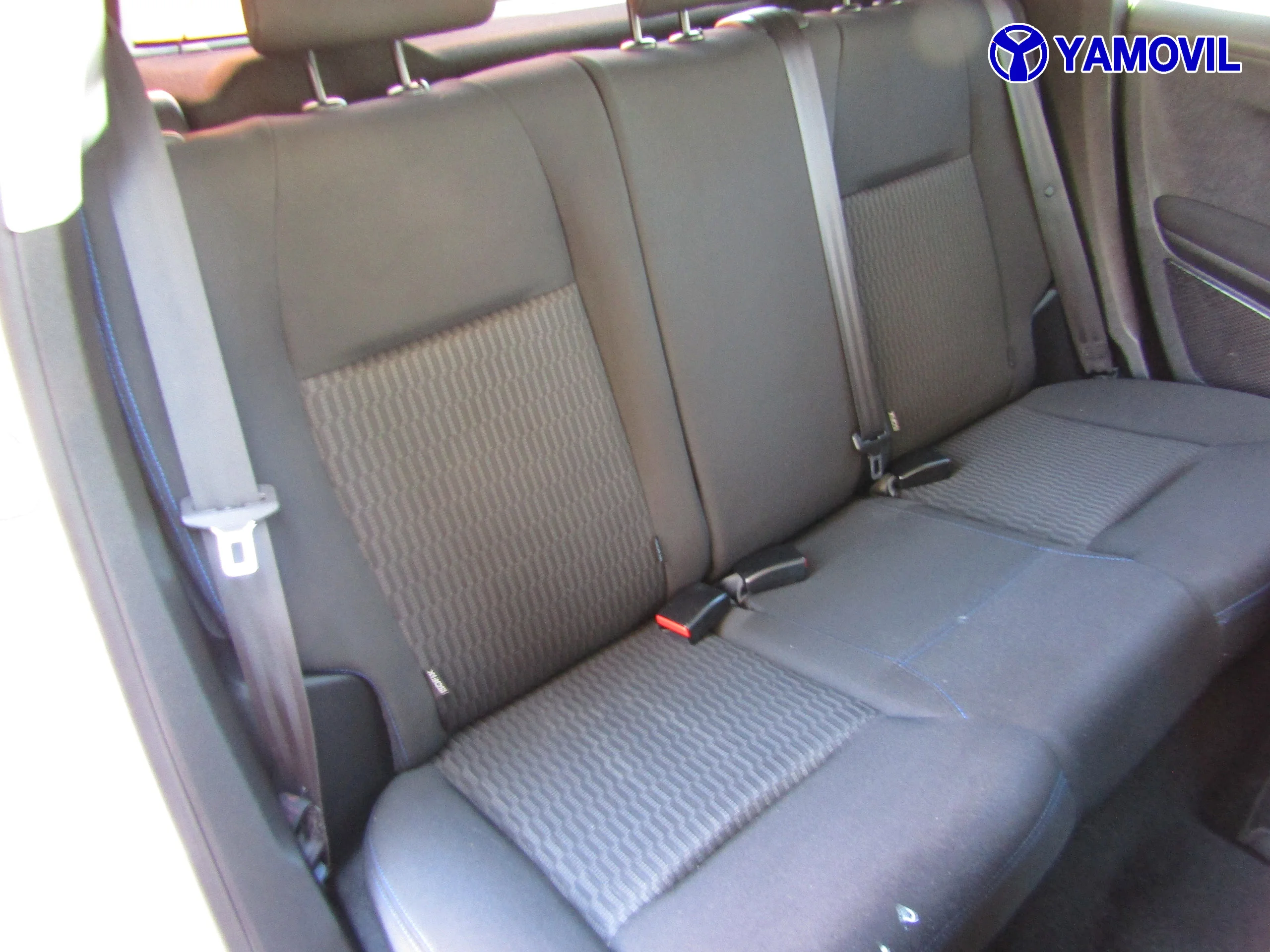 Peugeot 208 STYLE PURETECH 5P - Foto 18