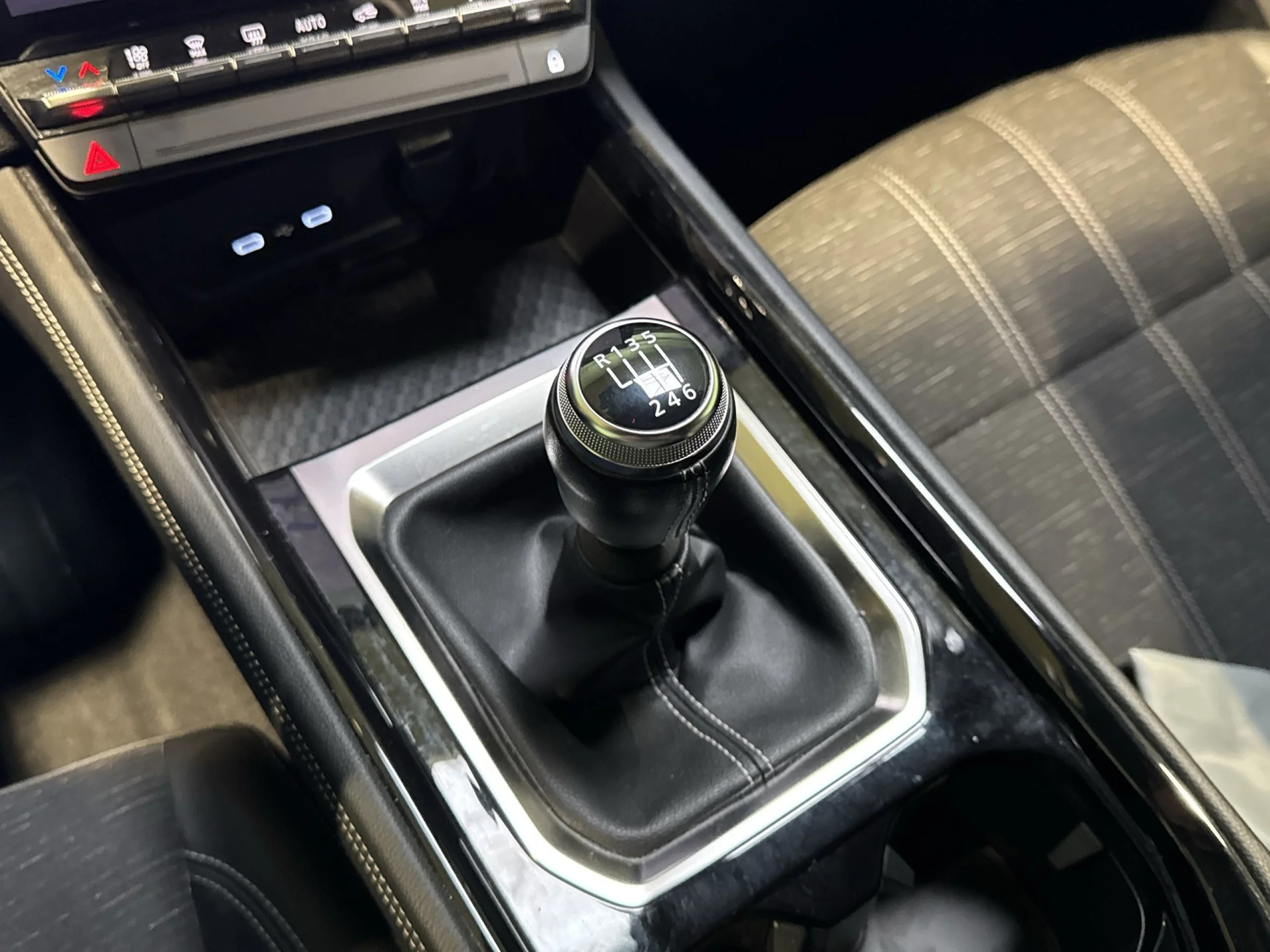 Renault Austral Techno Mild Hybrid 103 kW (140 CV) - Foto 20