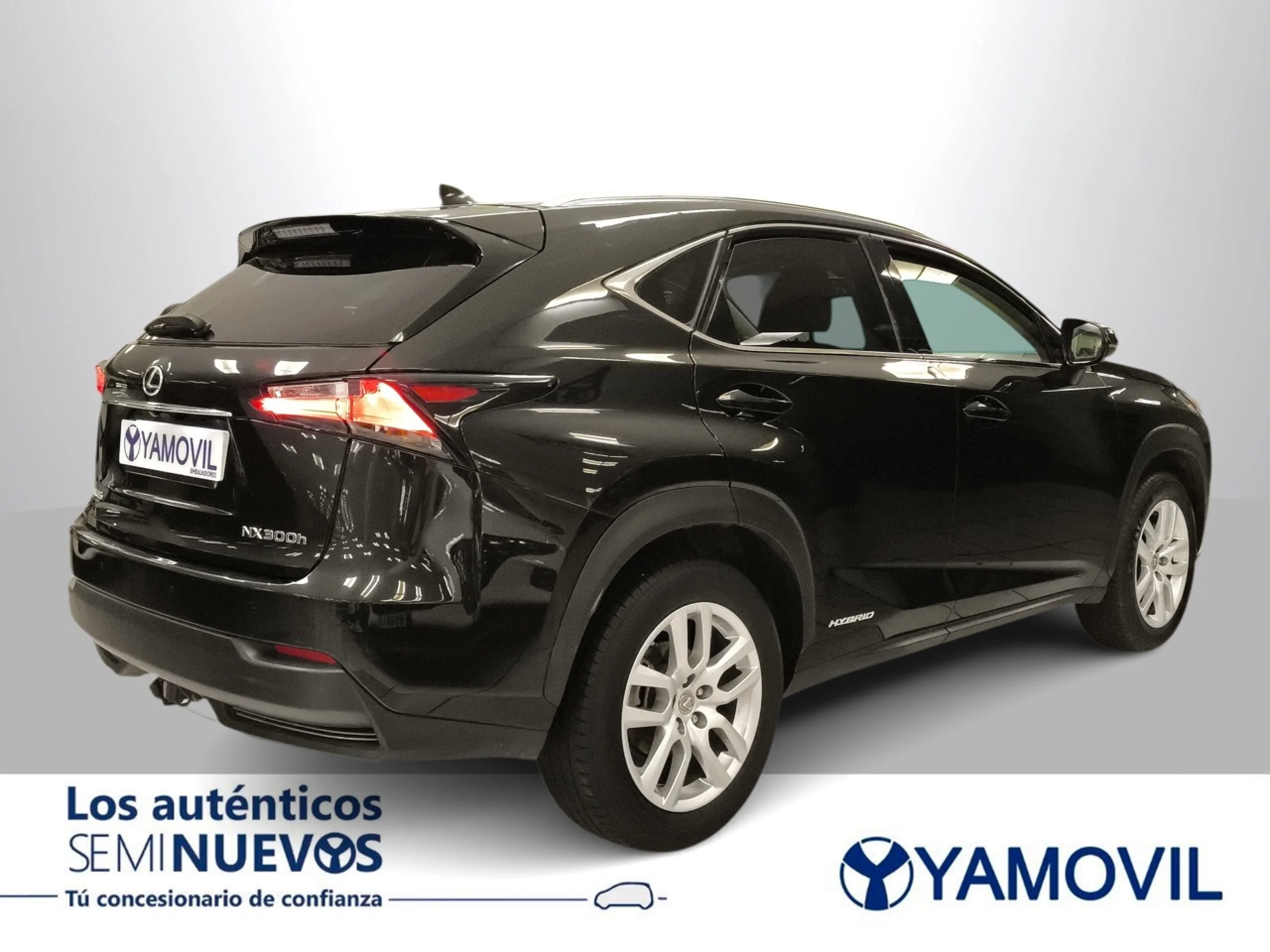Lexus NX 300h Executive 4WD 145 kW (197 CV) - Foto 6