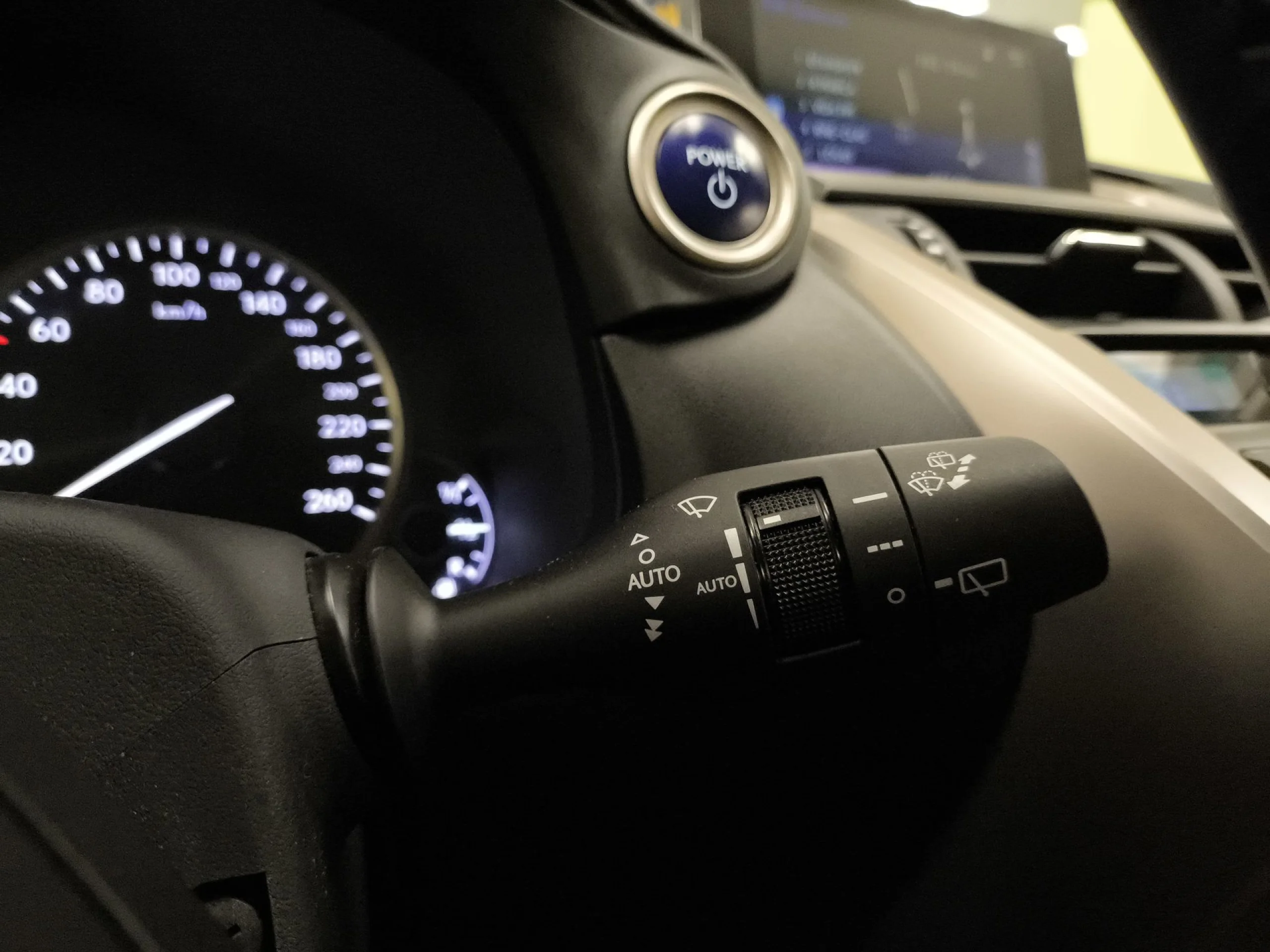 Lexus NX 300h Executive 4WD 145 kW (197 CV) - Foto 17