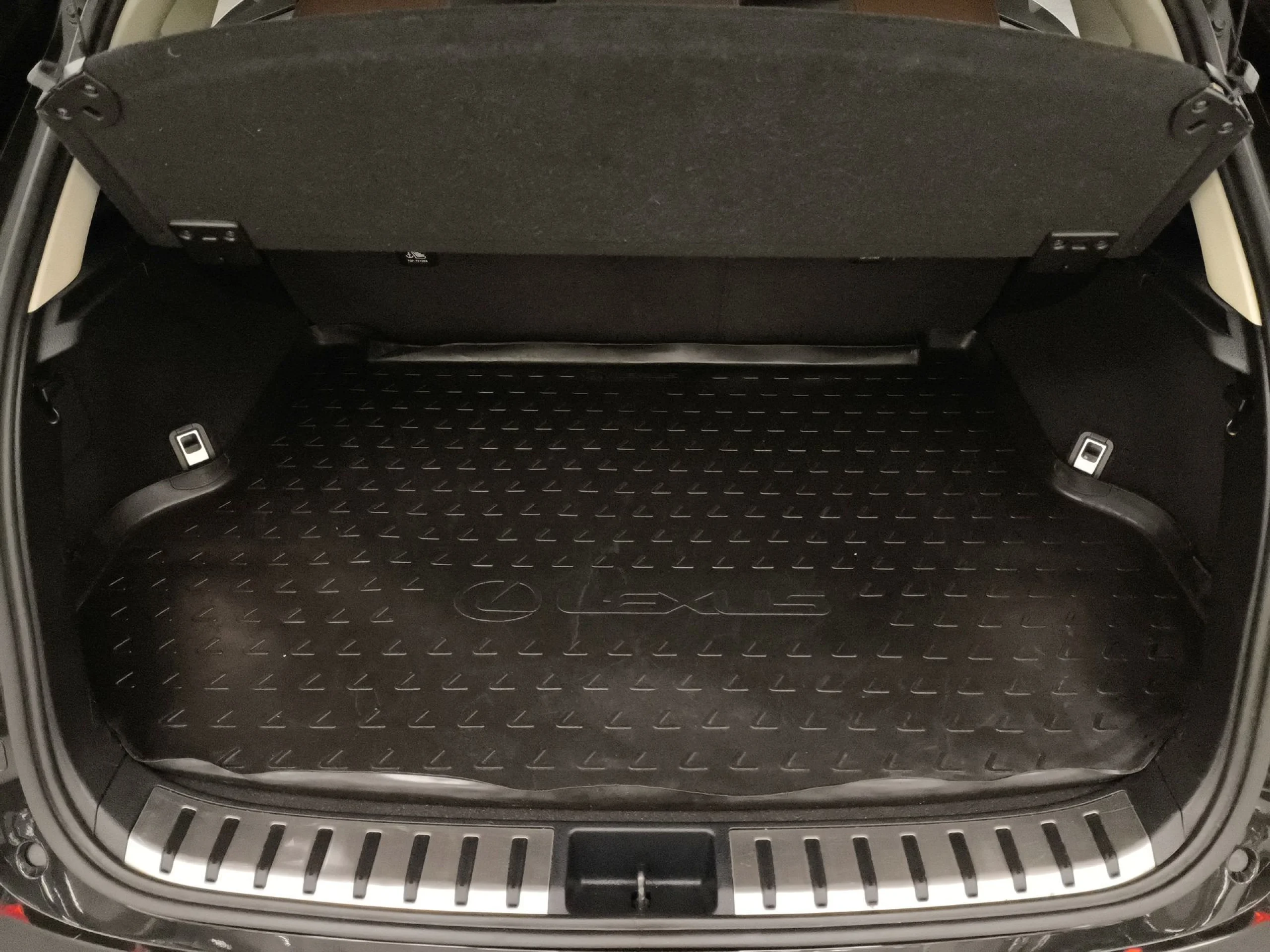 Lexus NX 300h Executive 4WD 145 kW (197 CV) - Foto 28