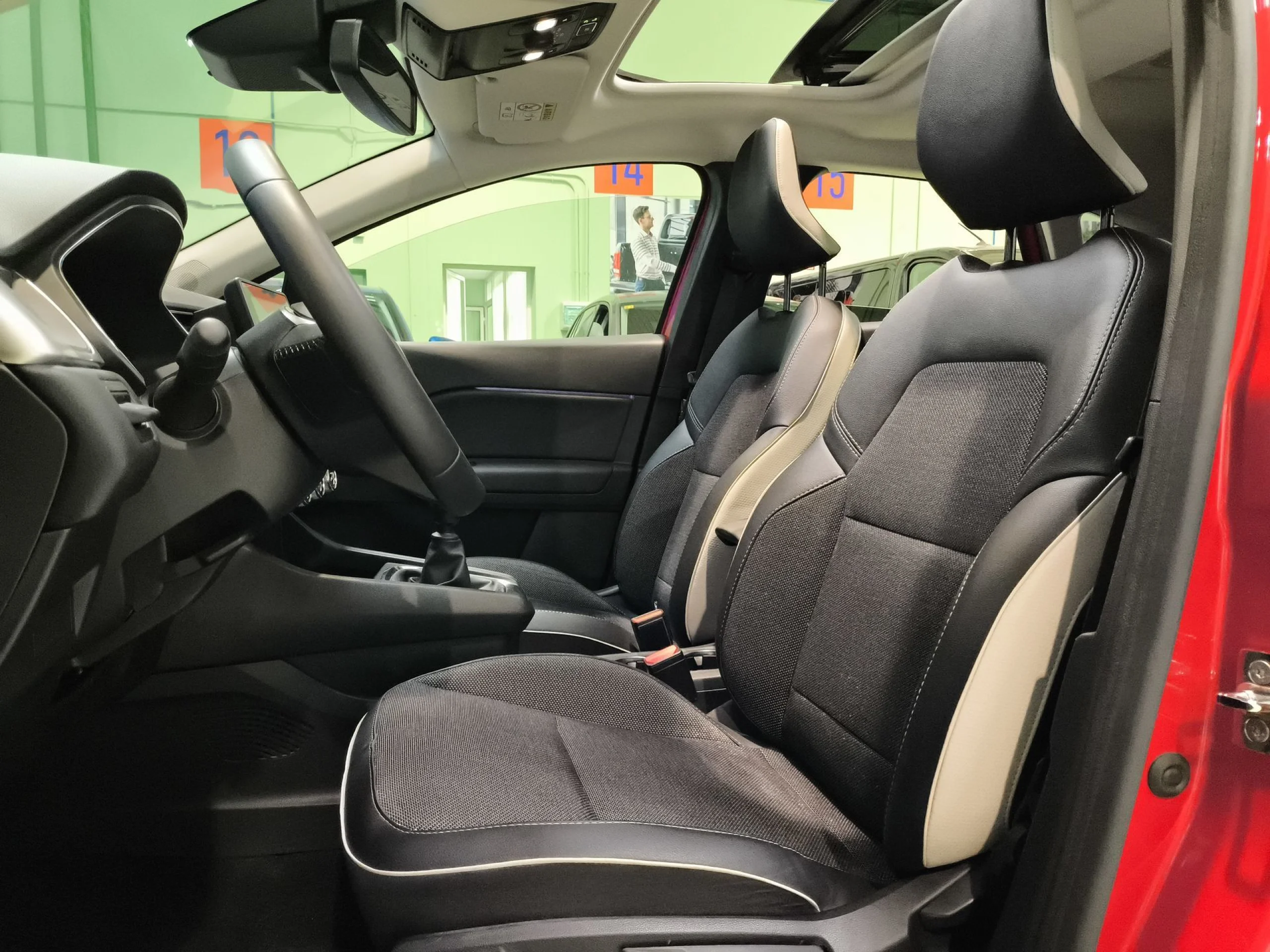 Renault Captur TCe 140 Micro Híbrido Fast Track 103 kW (140 CV) - Foto 8
