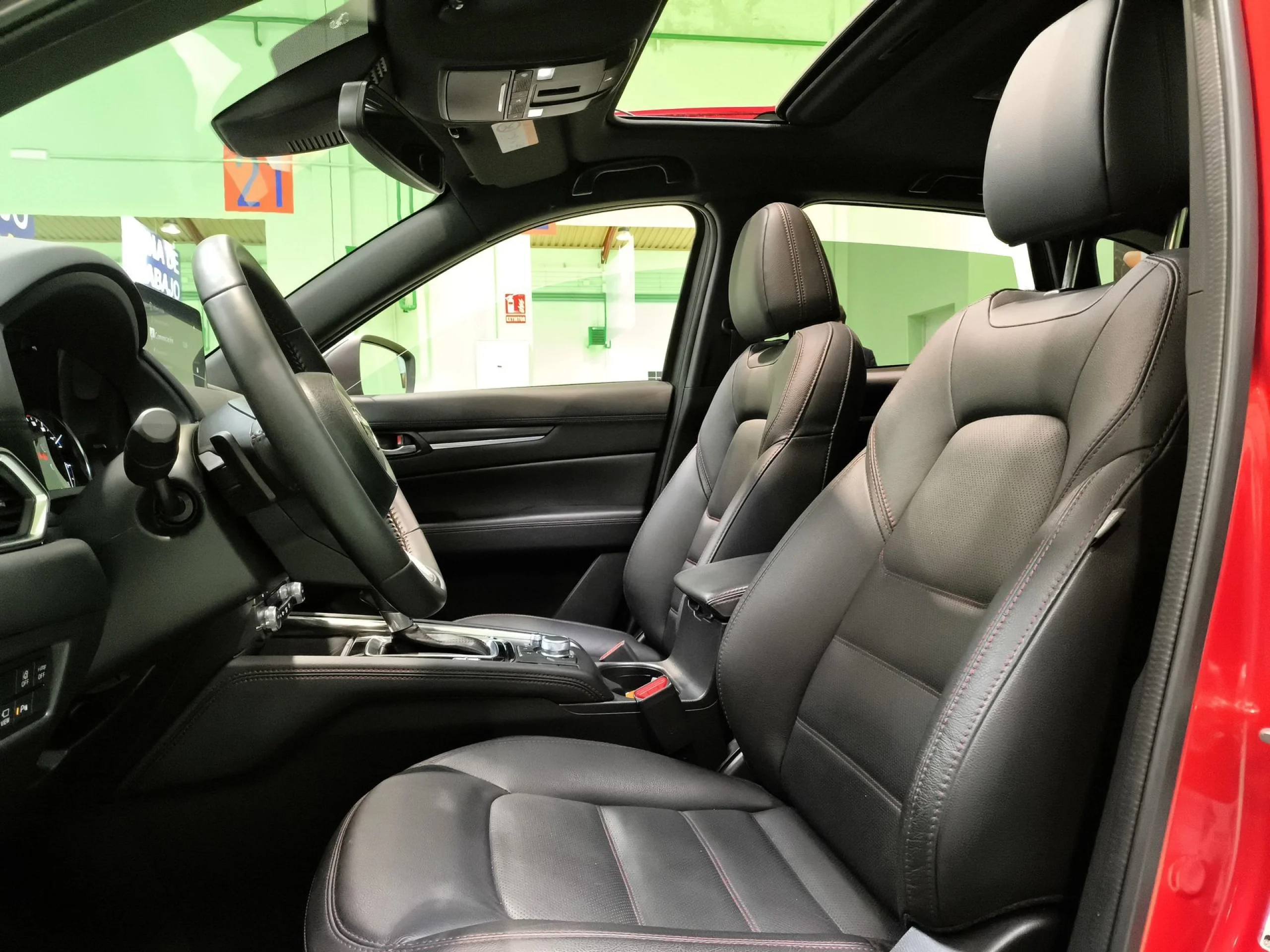 Mazda CX-5 2.0 E-SKYACTIV-G MHEV Homura Plus AT 121 kW (165 CV) - Foto 8