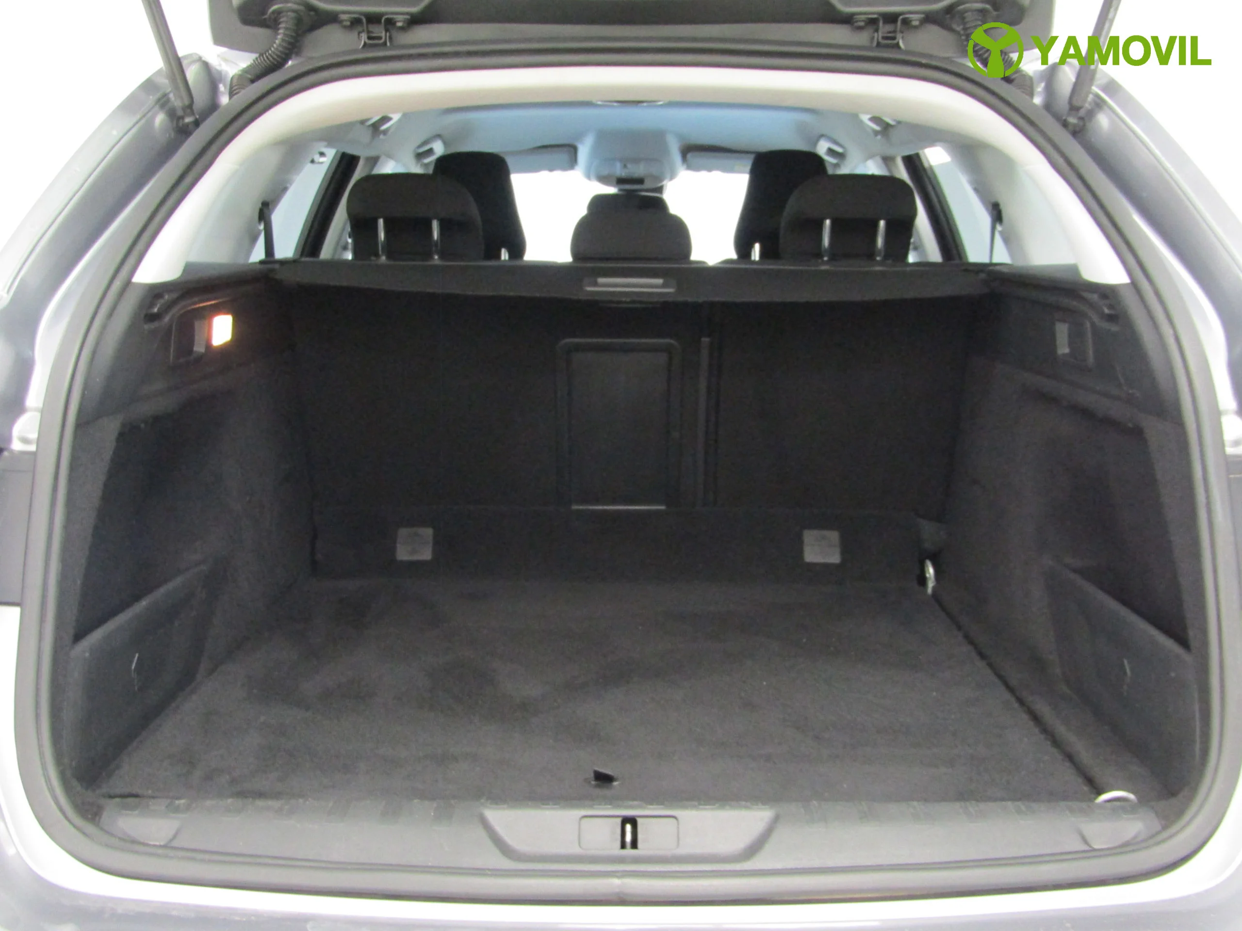Peugeot 308 SW 1.6HDI 120CV STYLE - Foto 3