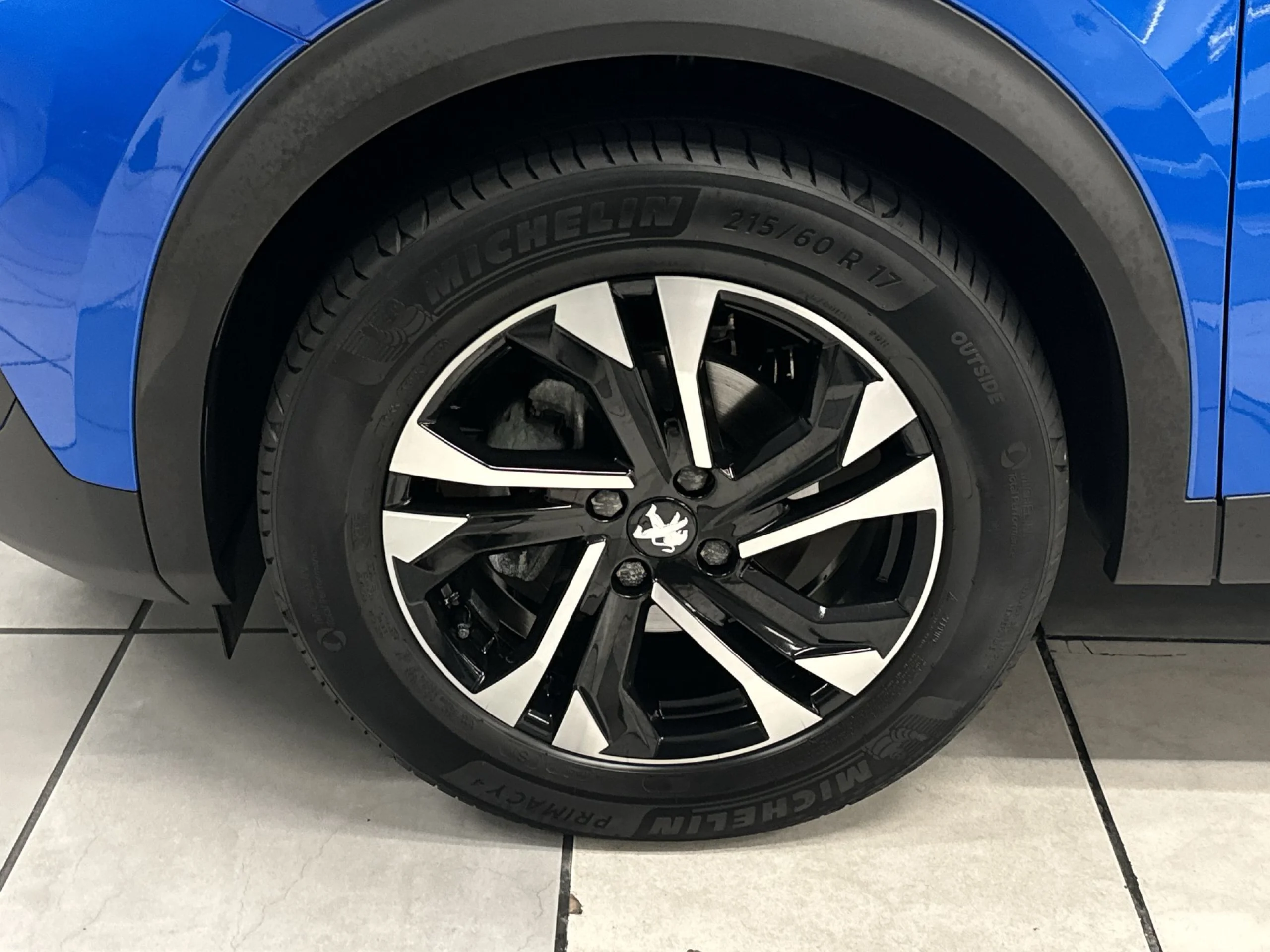 Peugeot 2008 SUV PureTech 100 SANDS Allure 75 kW (100 CV) - Foto 7