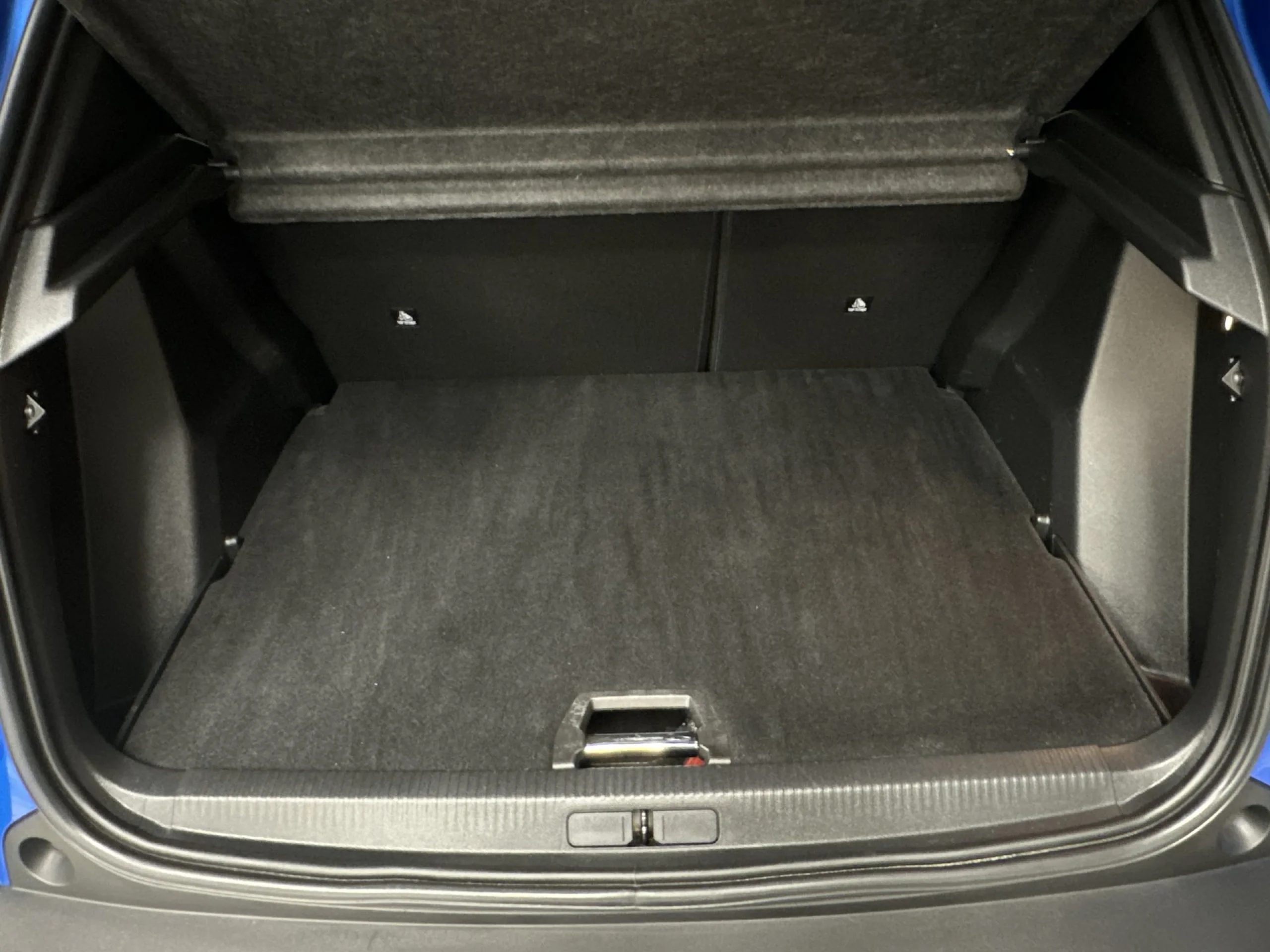 Peugeot 2008 SUV PureTech 100 SANDS Allure 75 kW (100 CV) - Foto 19