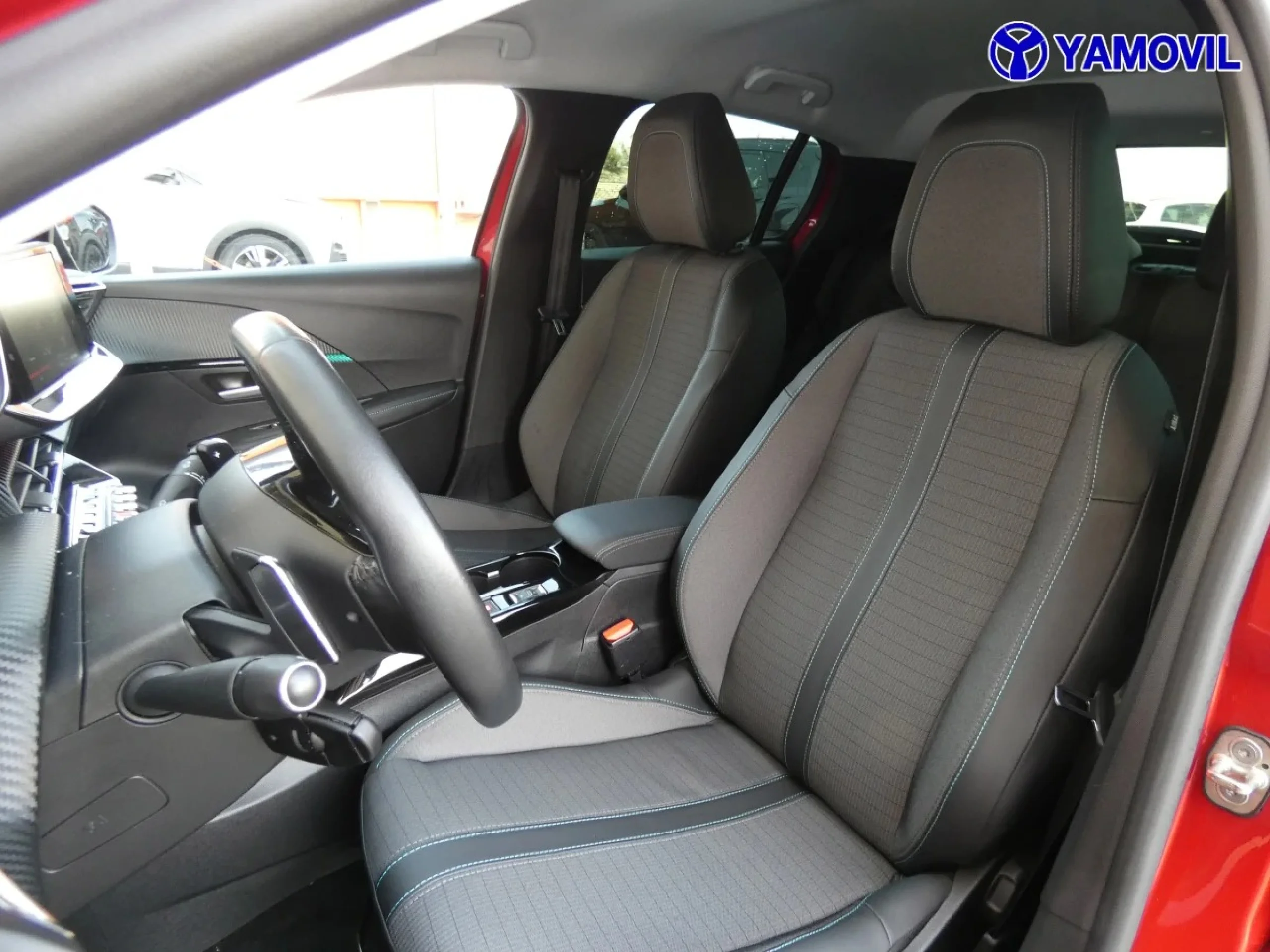 Peugeot 208 PureTech 100 Allure EAT8 75 kW (100 CV) - Foto 13