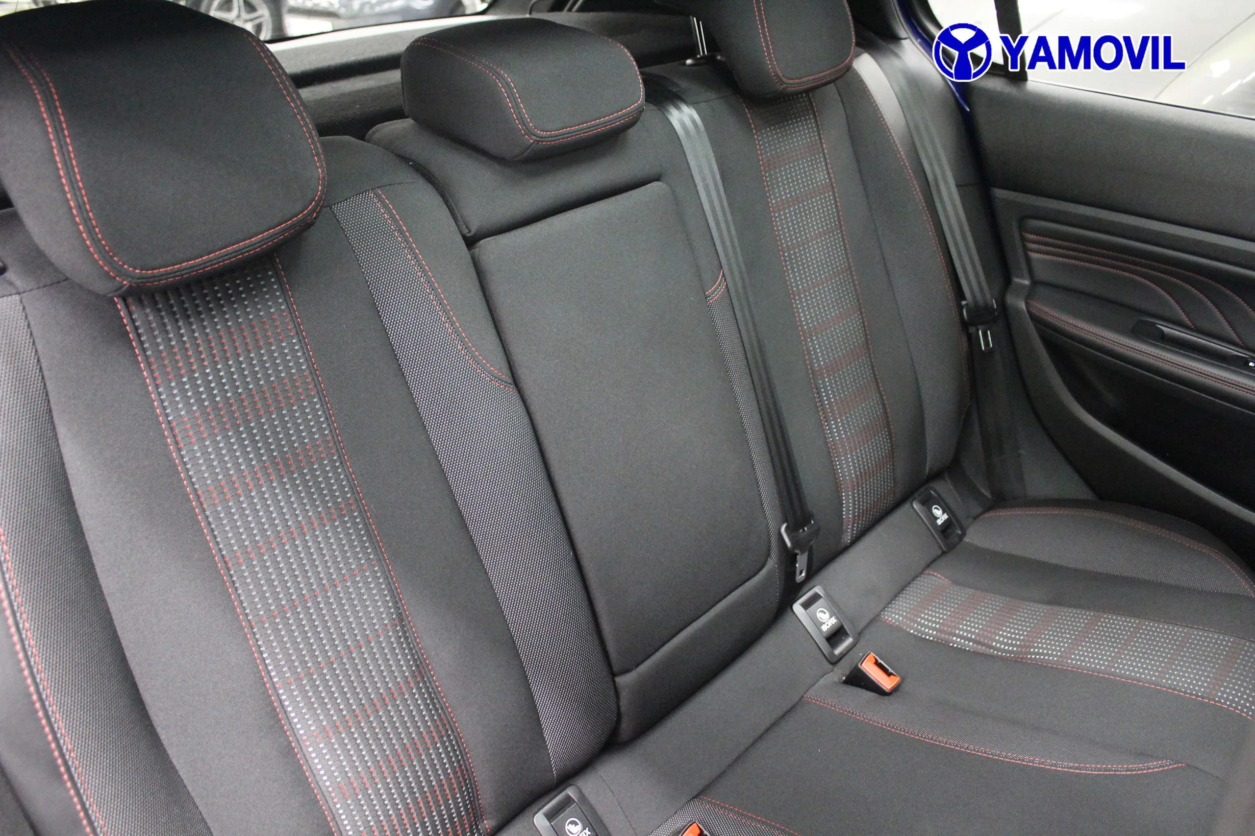 Peugeot 308 PureTech 130 SANDS GT Line 96 kW (130 CV) - Foto 16