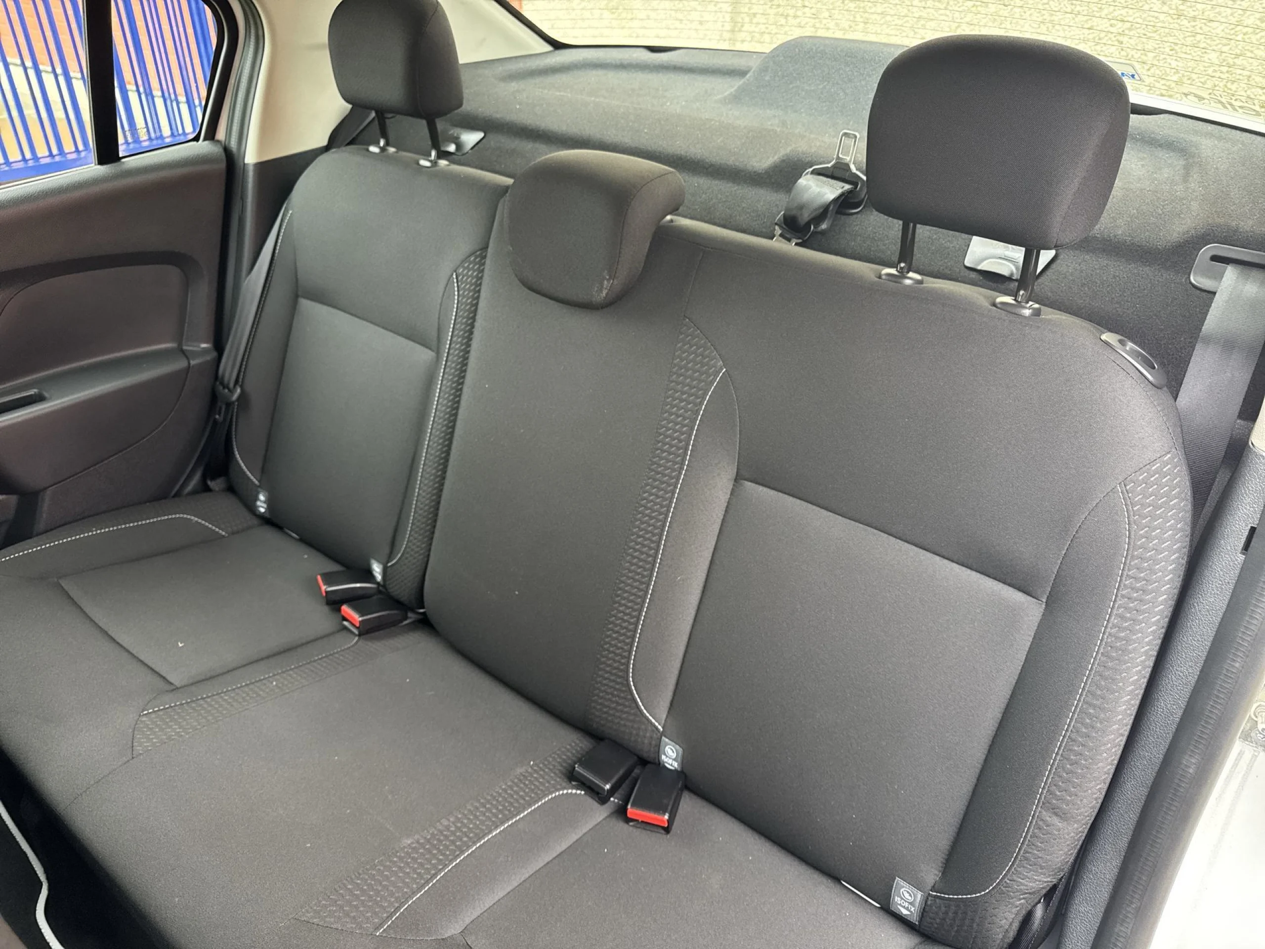 Dacia Logan TCE 90 GLP Ambiance 66 kW (90 CV) - Foto 17