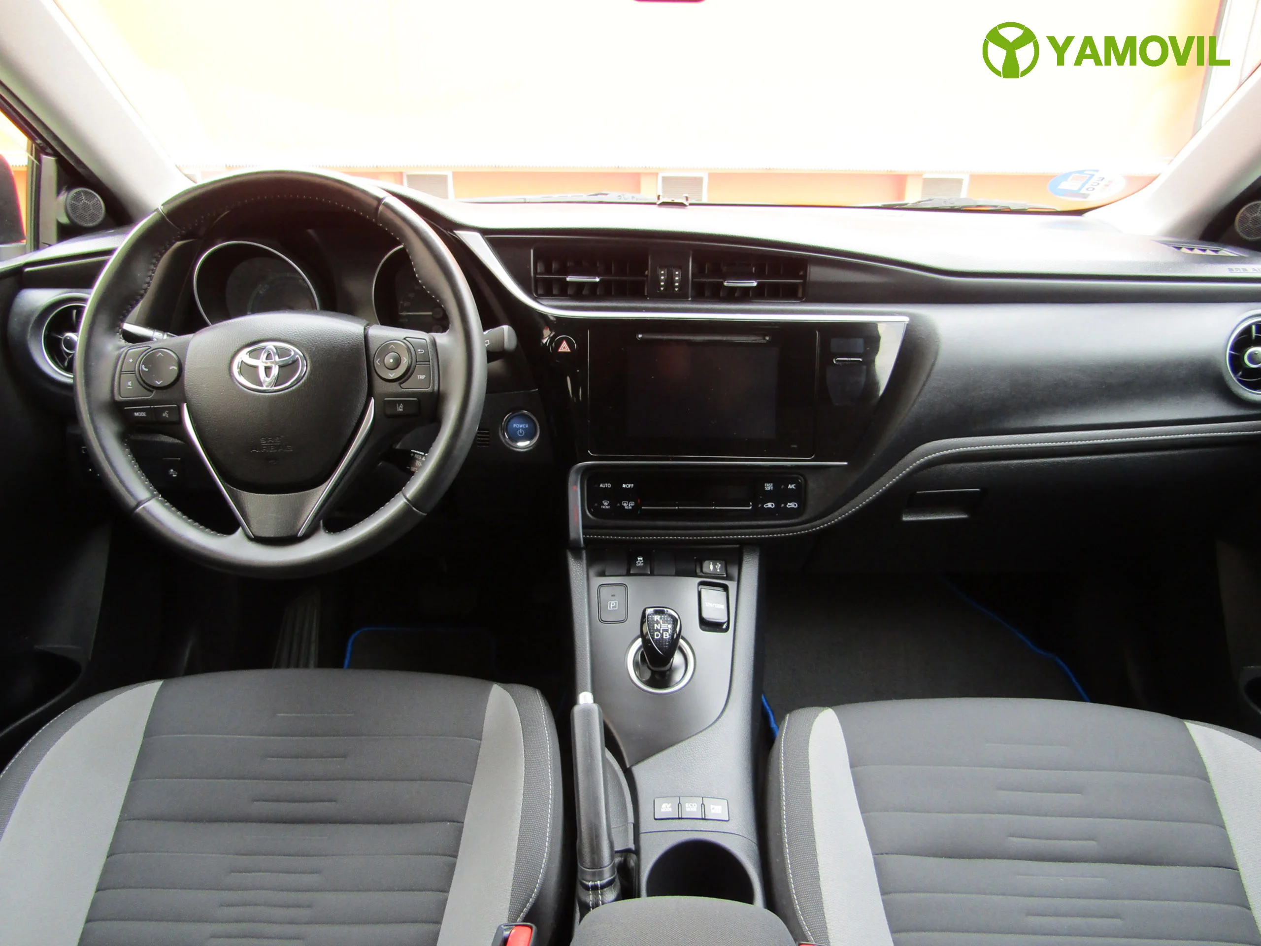 Toyota Auris HYBRID ACTIVE  AUTO - Foto 19