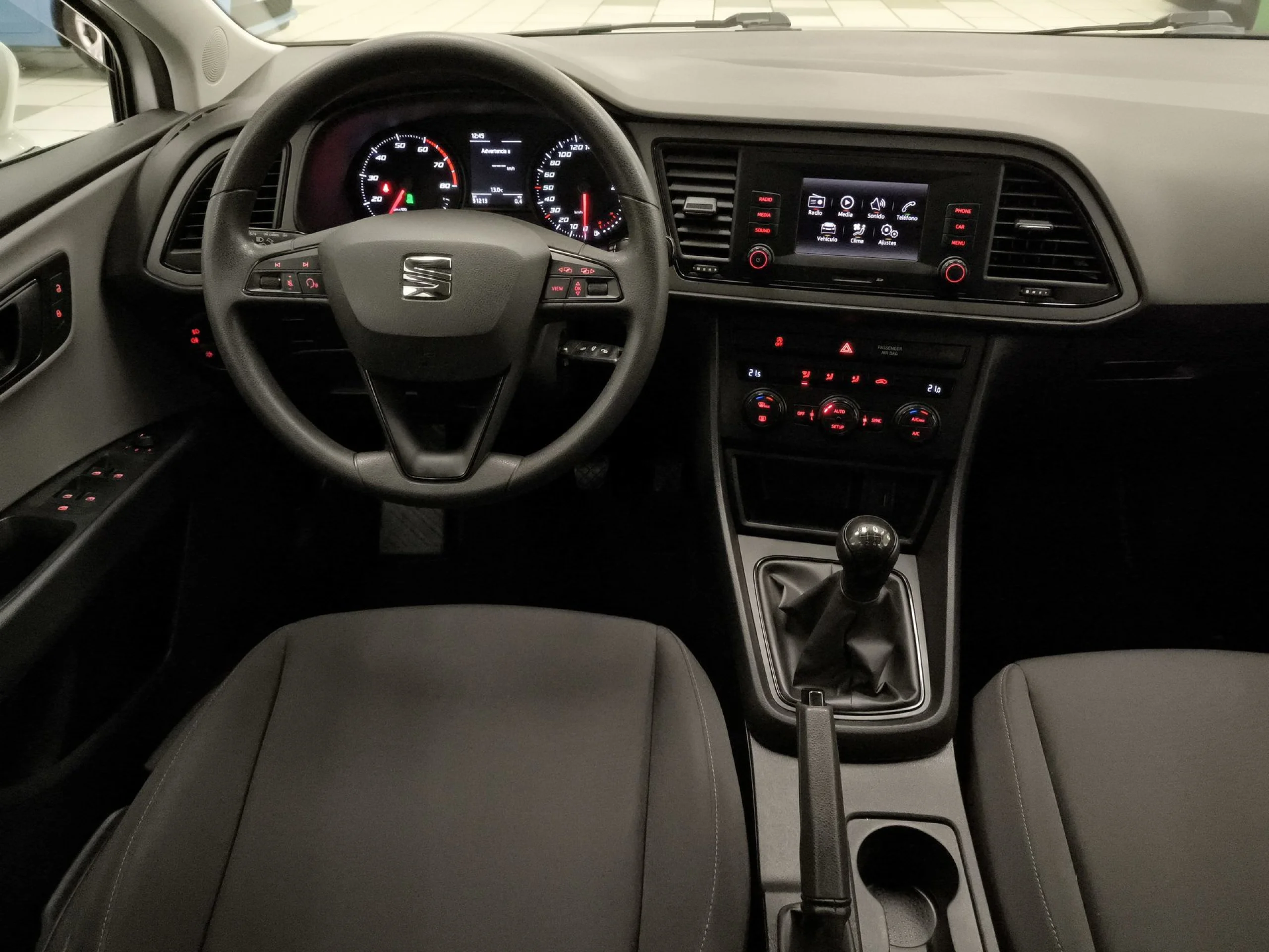 Seat León 1.5 TGI GNC SANDS Reference Edition 96 kW (130 CV) - Foto 16