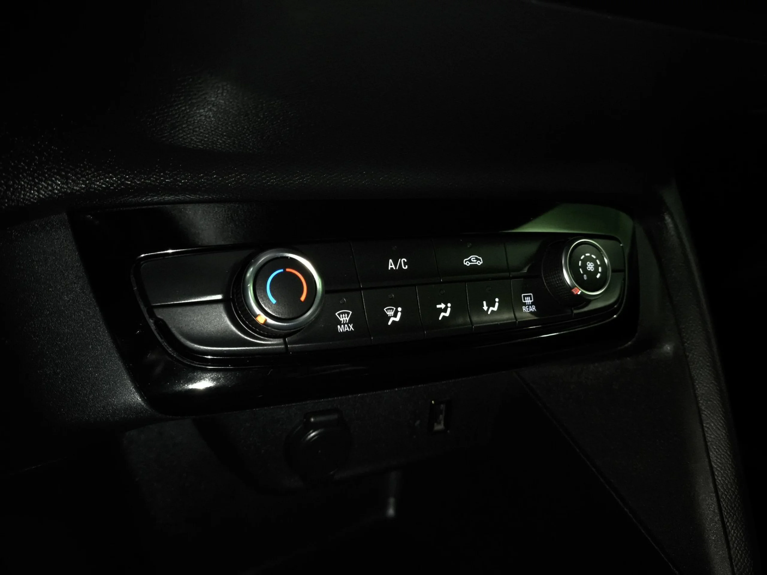 Opel Corsa 1.2 XEL Edition 55 kW (75 CV) - Foto 19