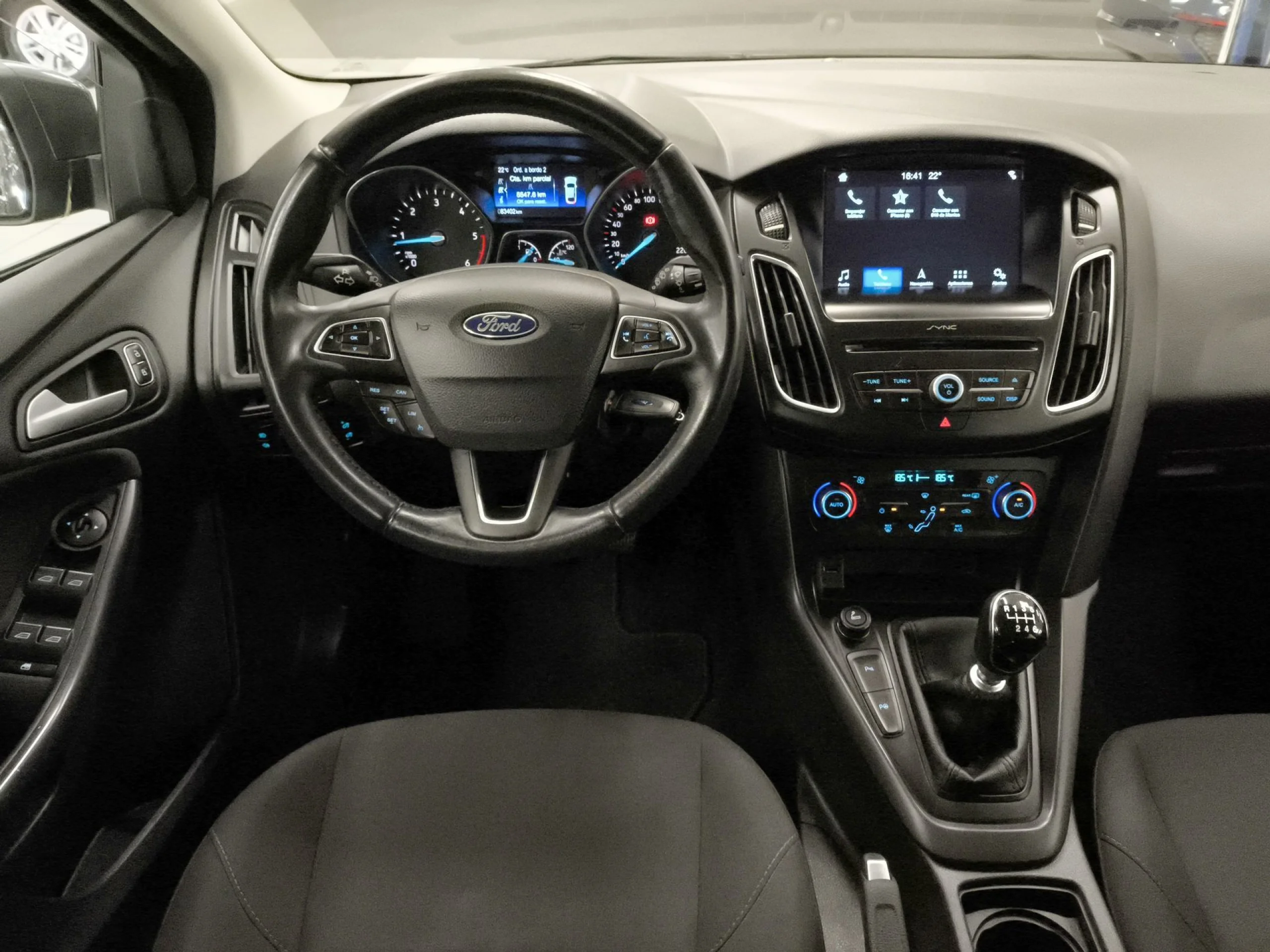 Ford Focus 1.5 TDCi Trend+ 88 kW (120 CV) - Foto 18