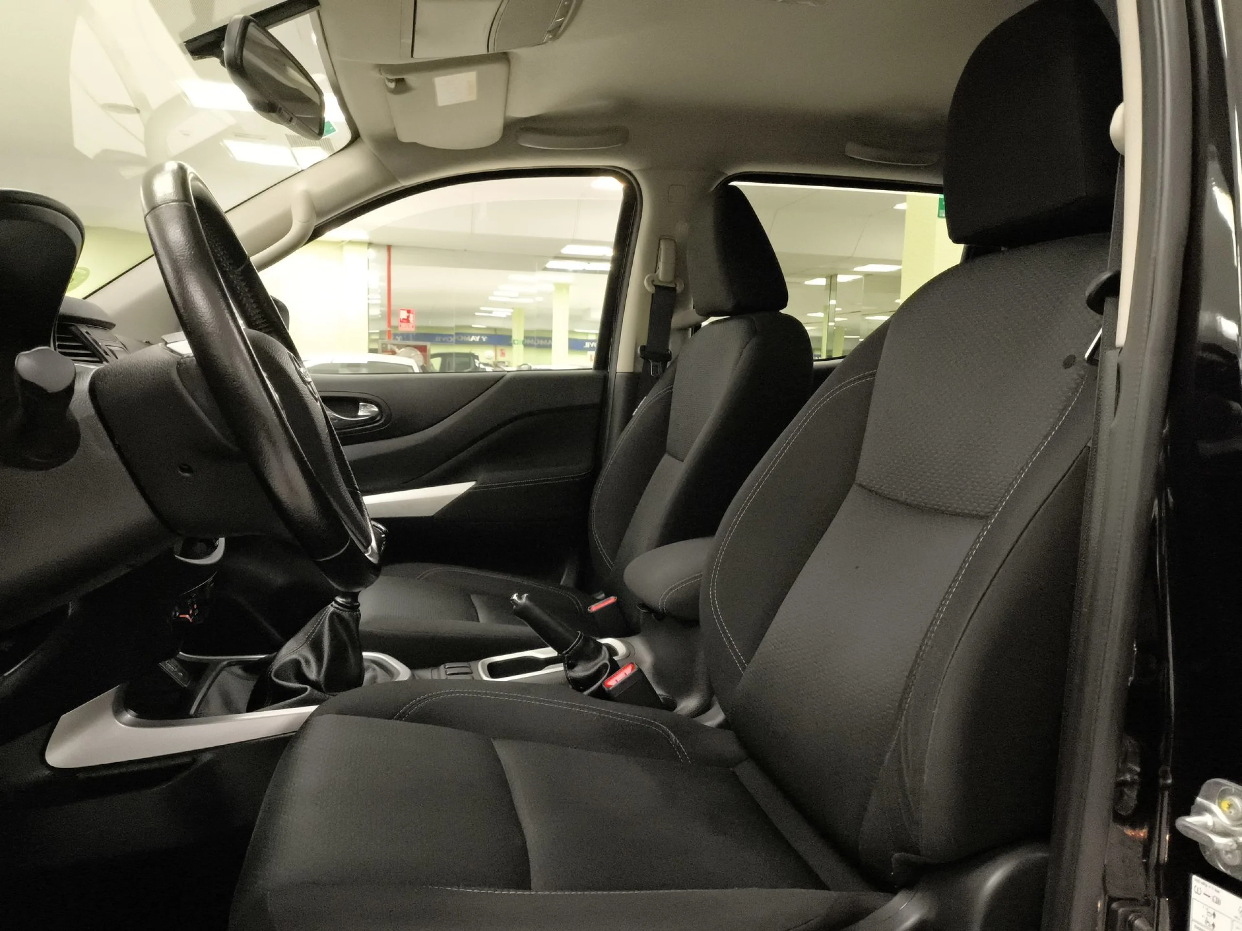 Nissan Navara PickUp 2.3 dCi Doble Cabina N-Connecta 140 kW (190 CV) - Foto 8