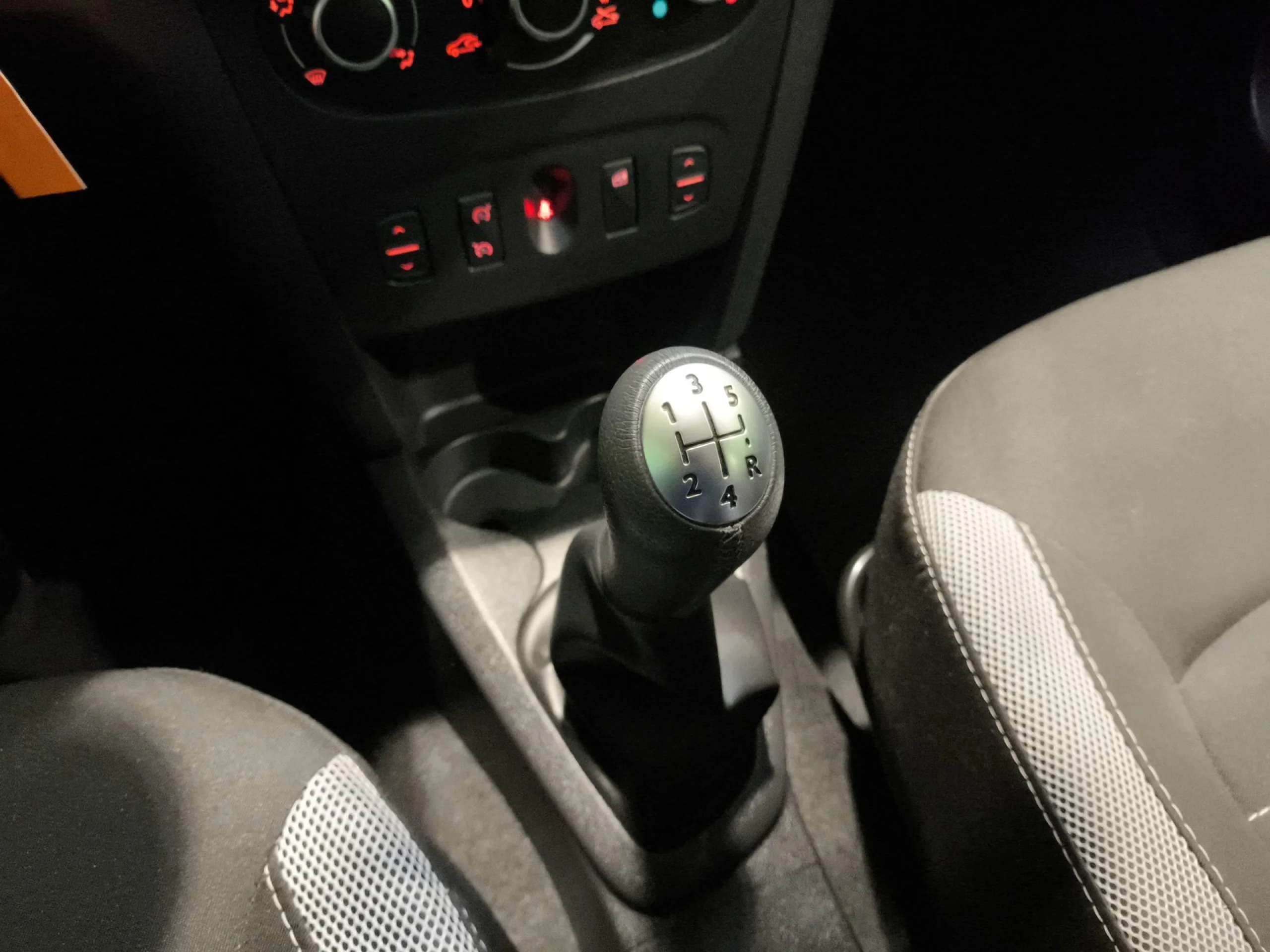 Dacia Sandero Stepway Comfort TCe 66 kW (90 CV) - Foto 17