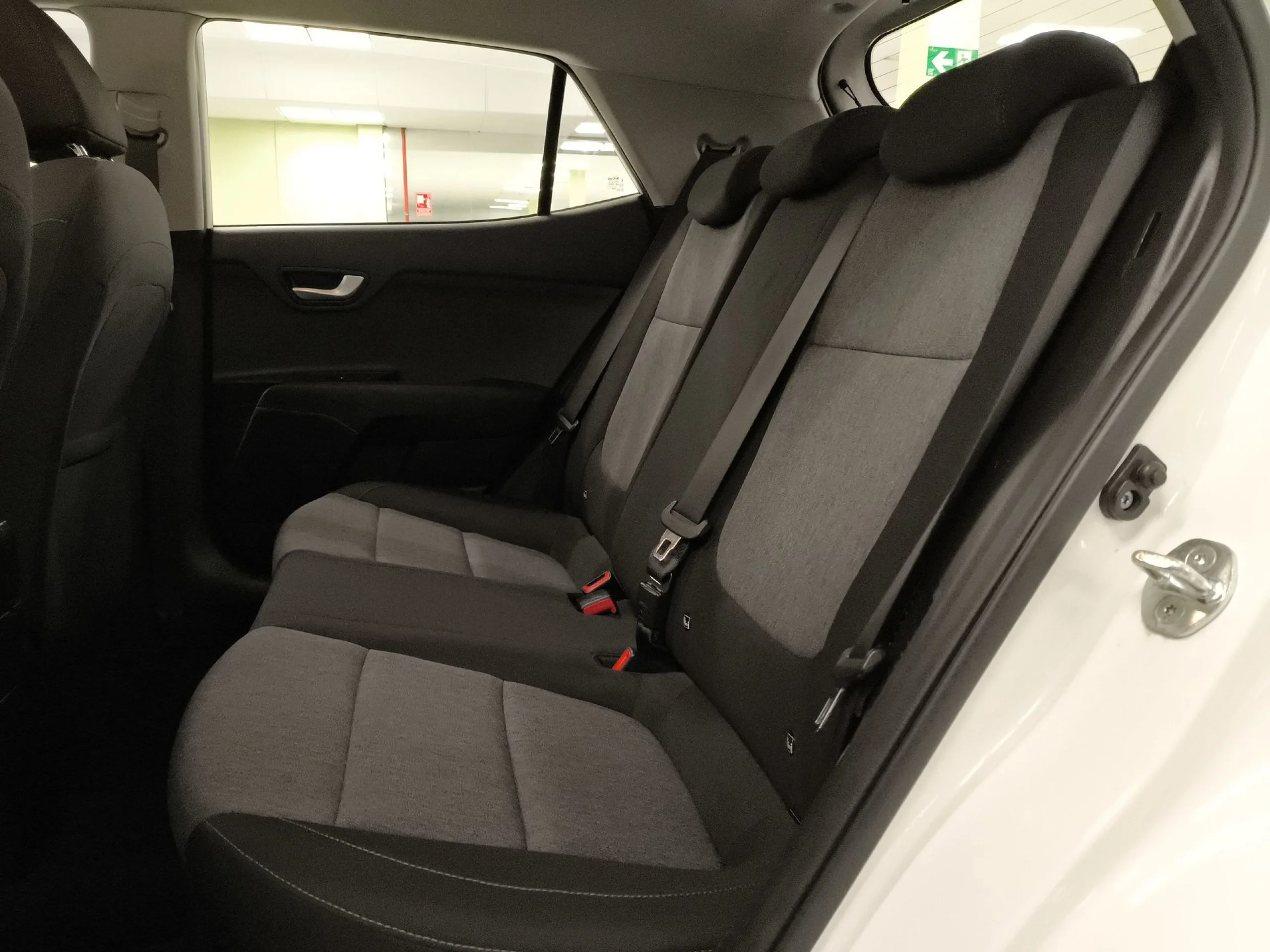 Kia Stonic 1.0 T-GDi MHEV iMT Concept 74 kW (100 CV) - Foto 17