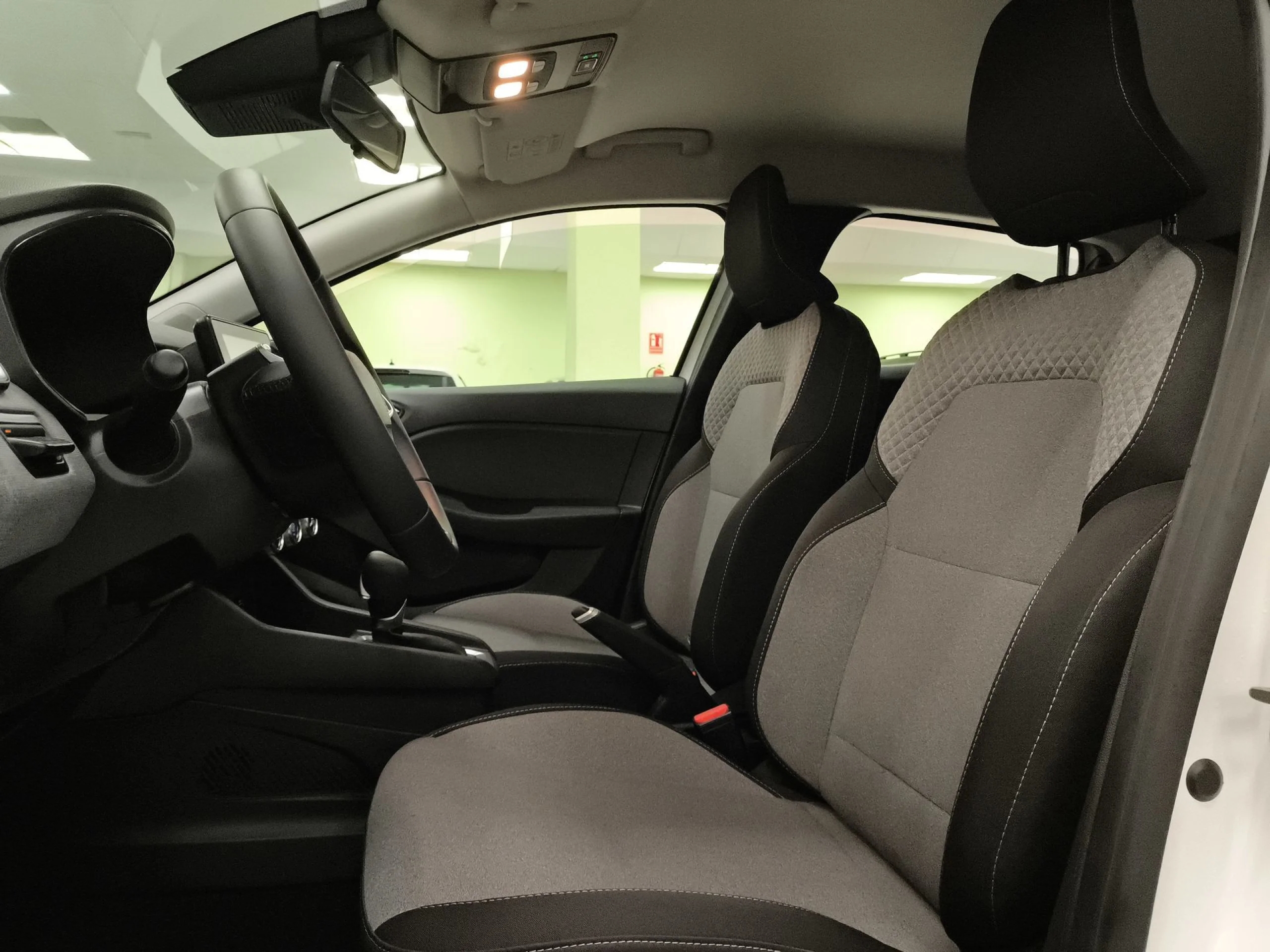 Renault Clio Evolution E-Tech full hybrid 145 105 kW (143 CV) - Foto 8