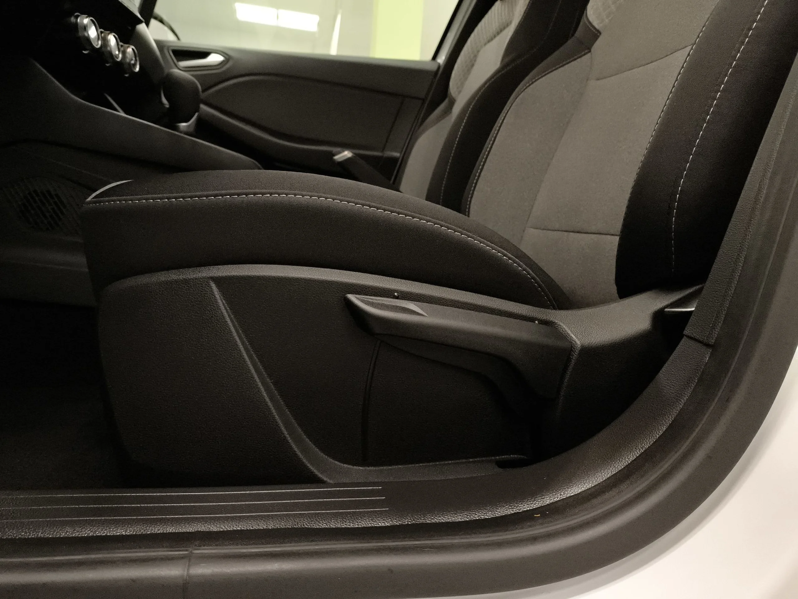 Renault Clio Evolution E-Tech full hybrid 145 105 kW (143 CV) - Foto 9