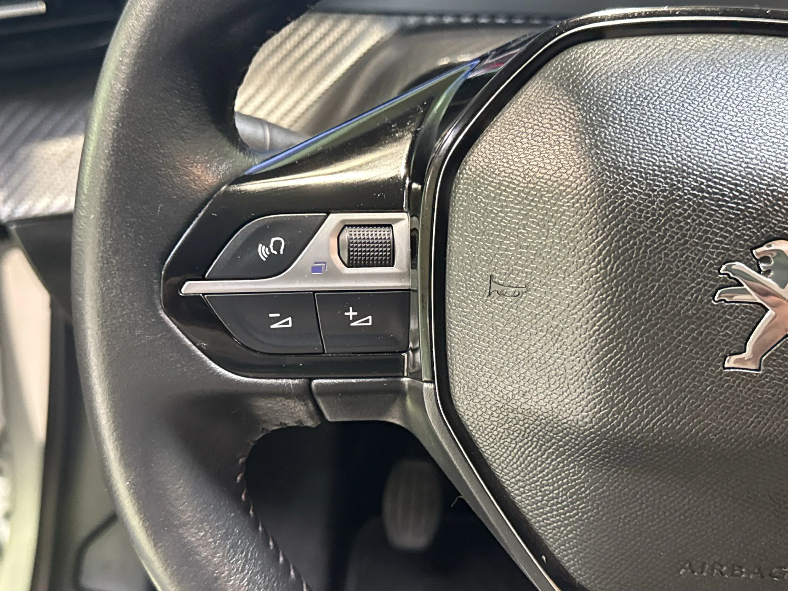 Peugeot 208 BlueHDi 100 Active 75 kW (100 CV) - Foto 15