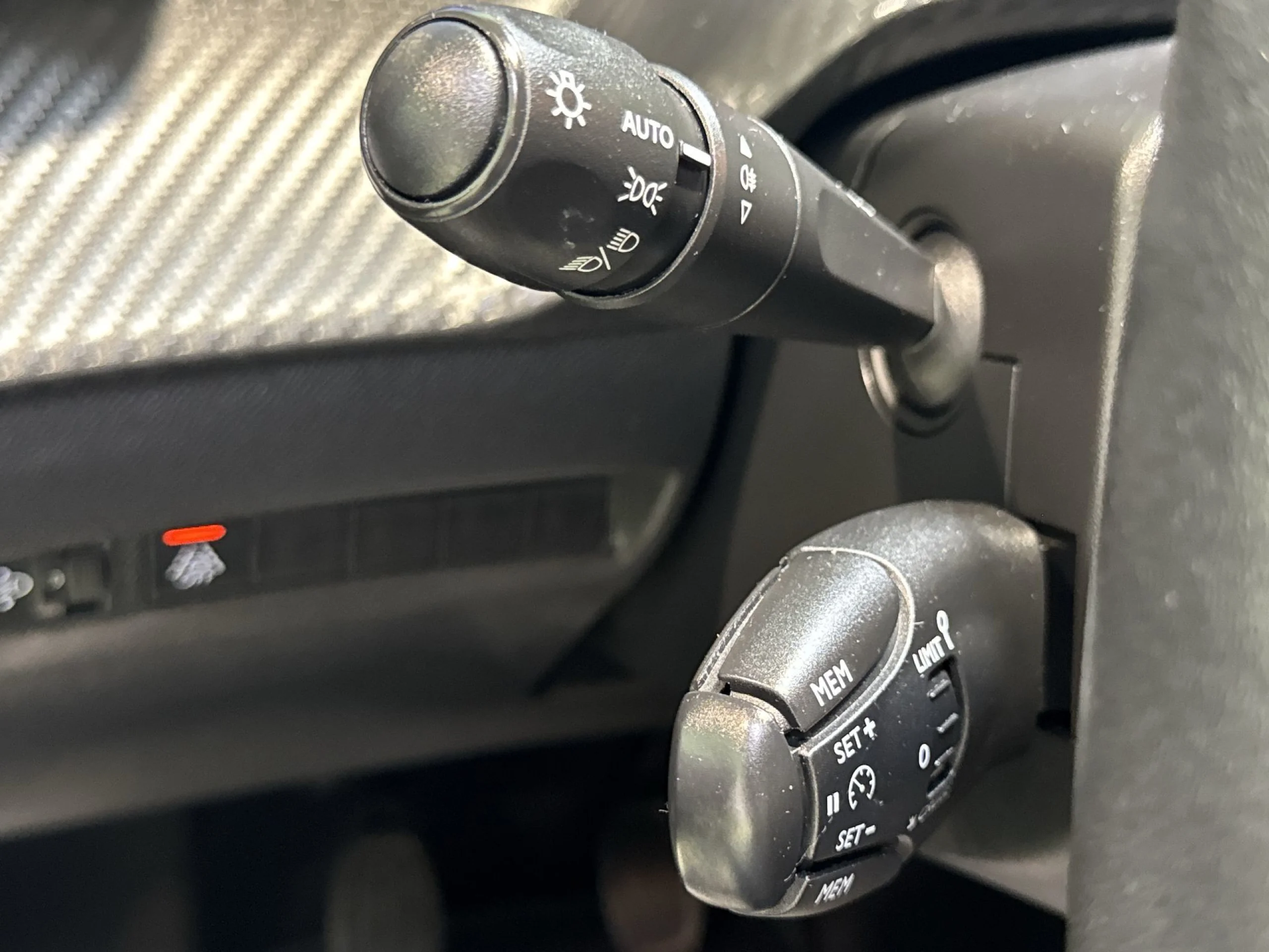 Peugeot 208 BlueHDi 100 Active 75 kW (100 CV) - Foto 17