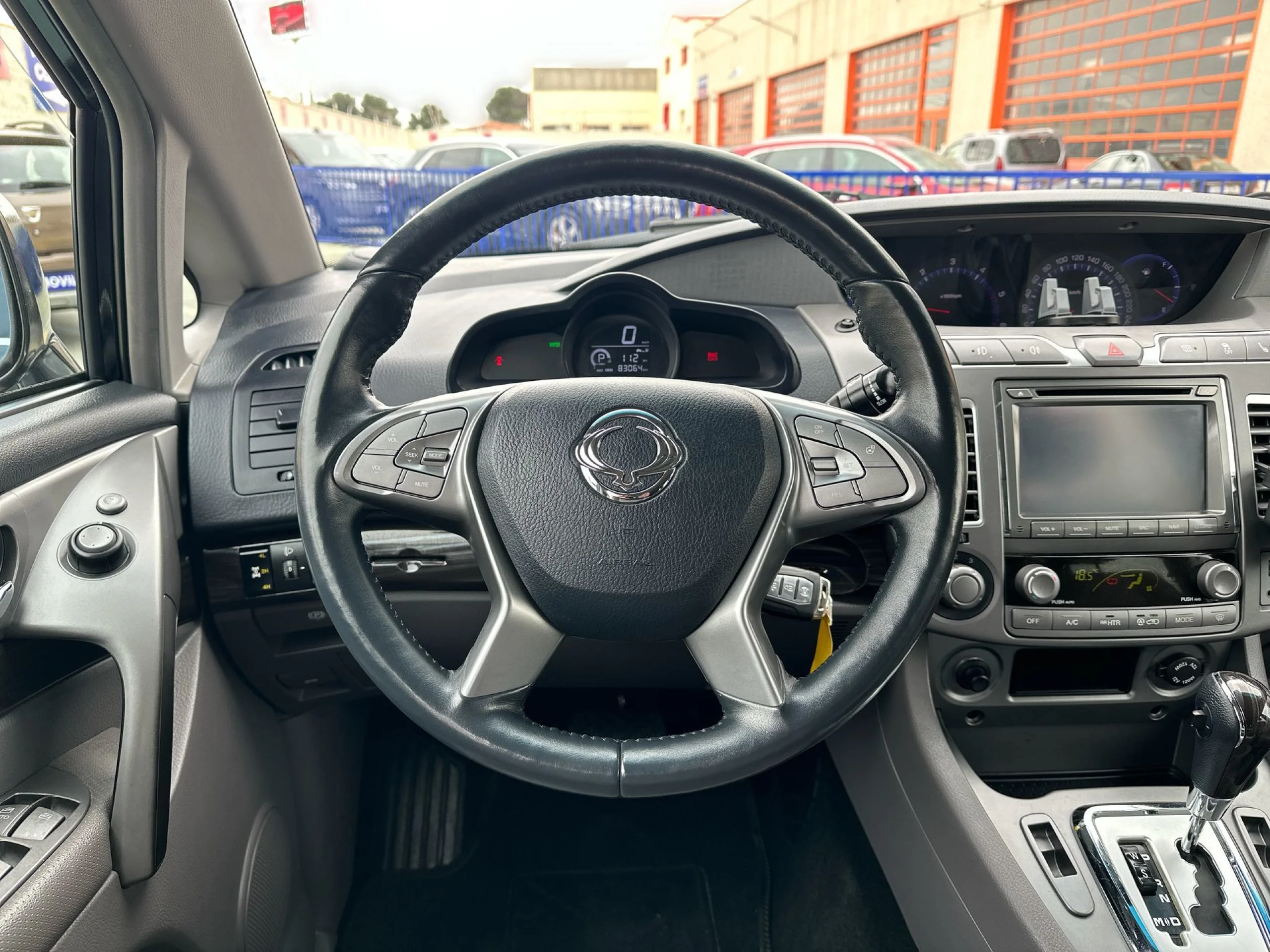 SsangYong Rodius D22T Limited Auto 131 kW (178 CV) - Foto 10