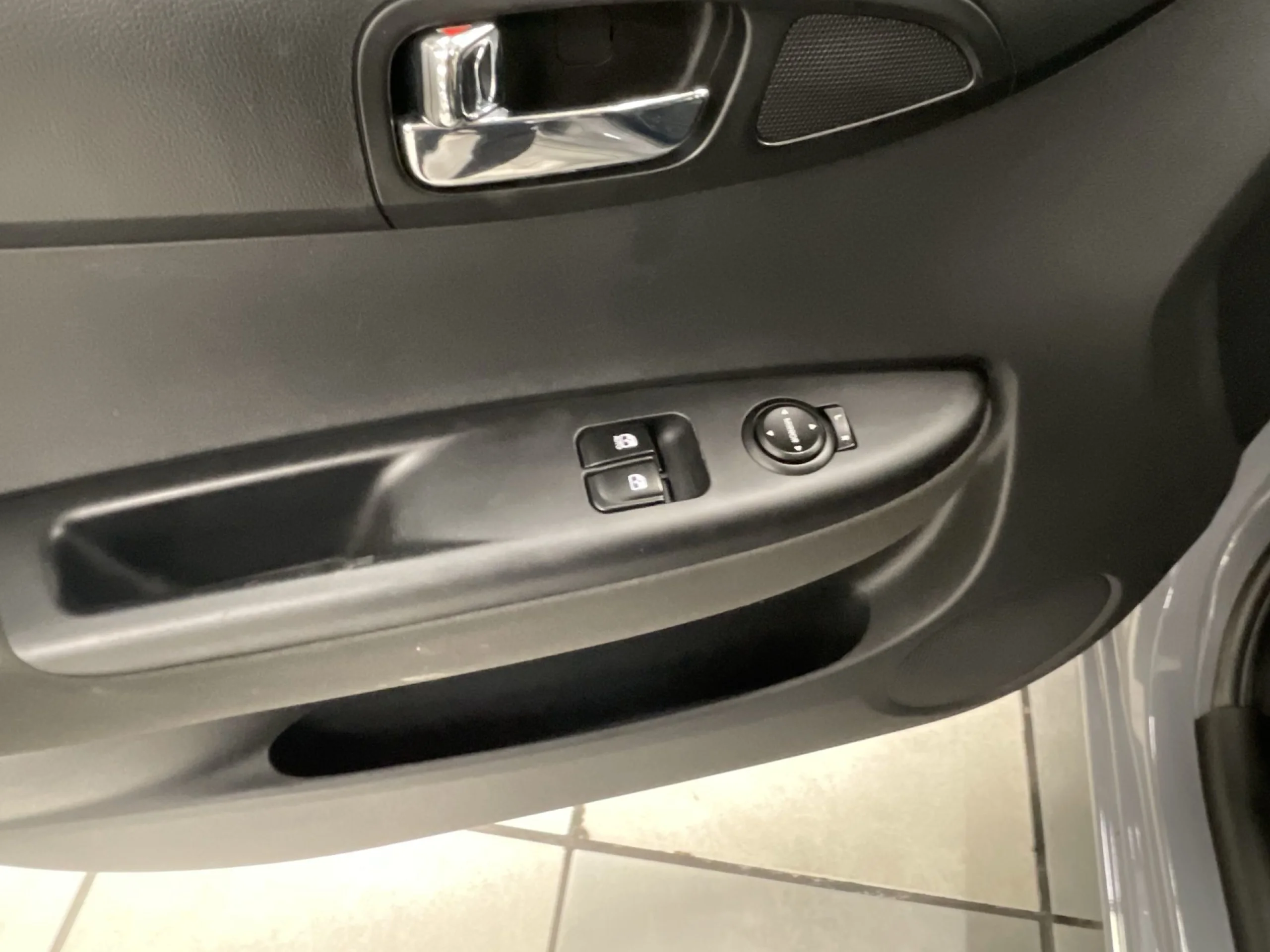 Hyundai I20 1.2 MPI Go 63 kW (85 CV) - Foto 9