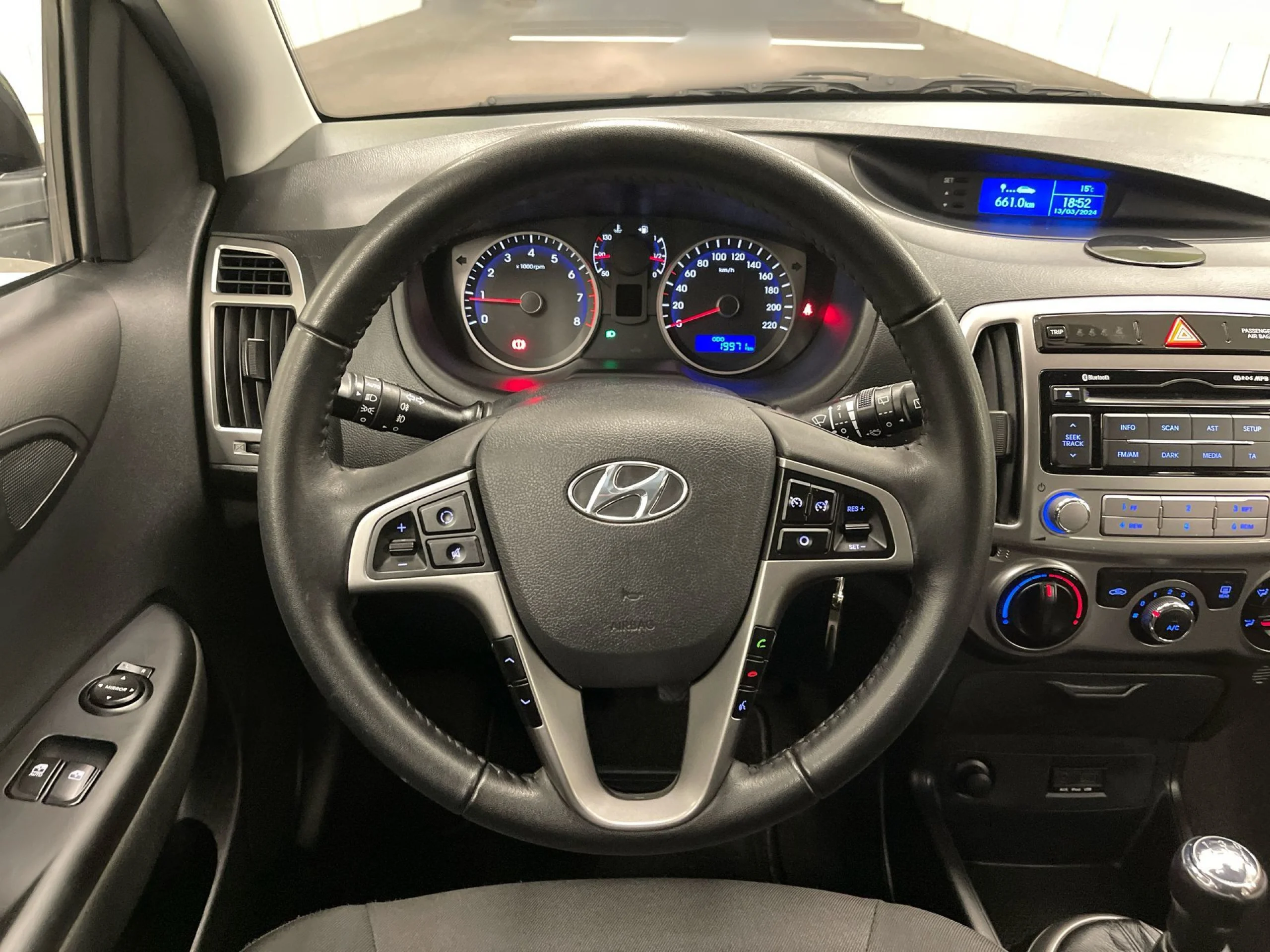 Hyundai I20 1.2 MPI Go 63 kW (85 CV) - Foto 10