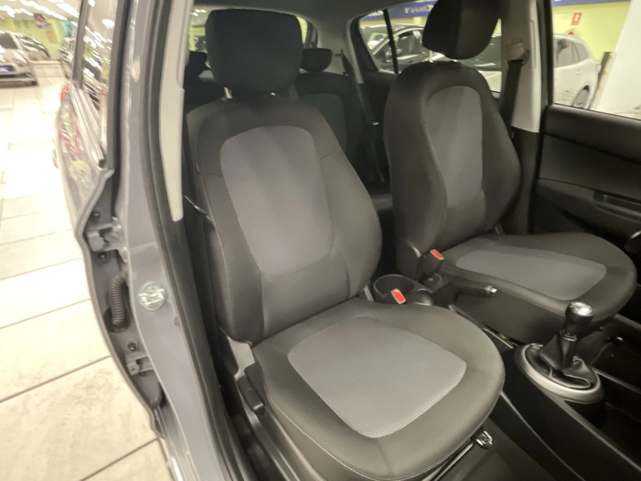 Hyundai I20 1.2 MPI Go 63 kW (85 CV) - Foto 18
