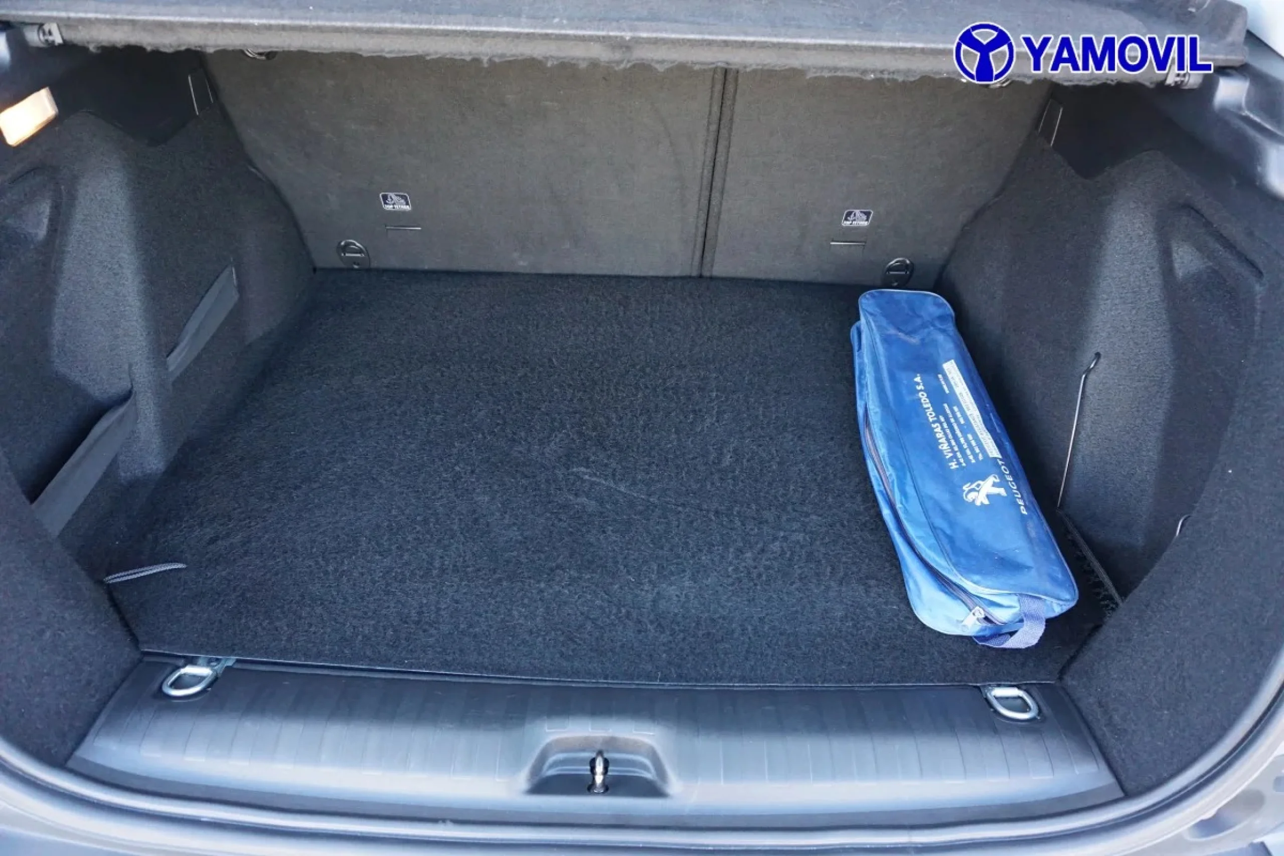 Peugeot 2008 SUV PureTech 110 SANDS Style 81 kW (110 CV) - Foto 7