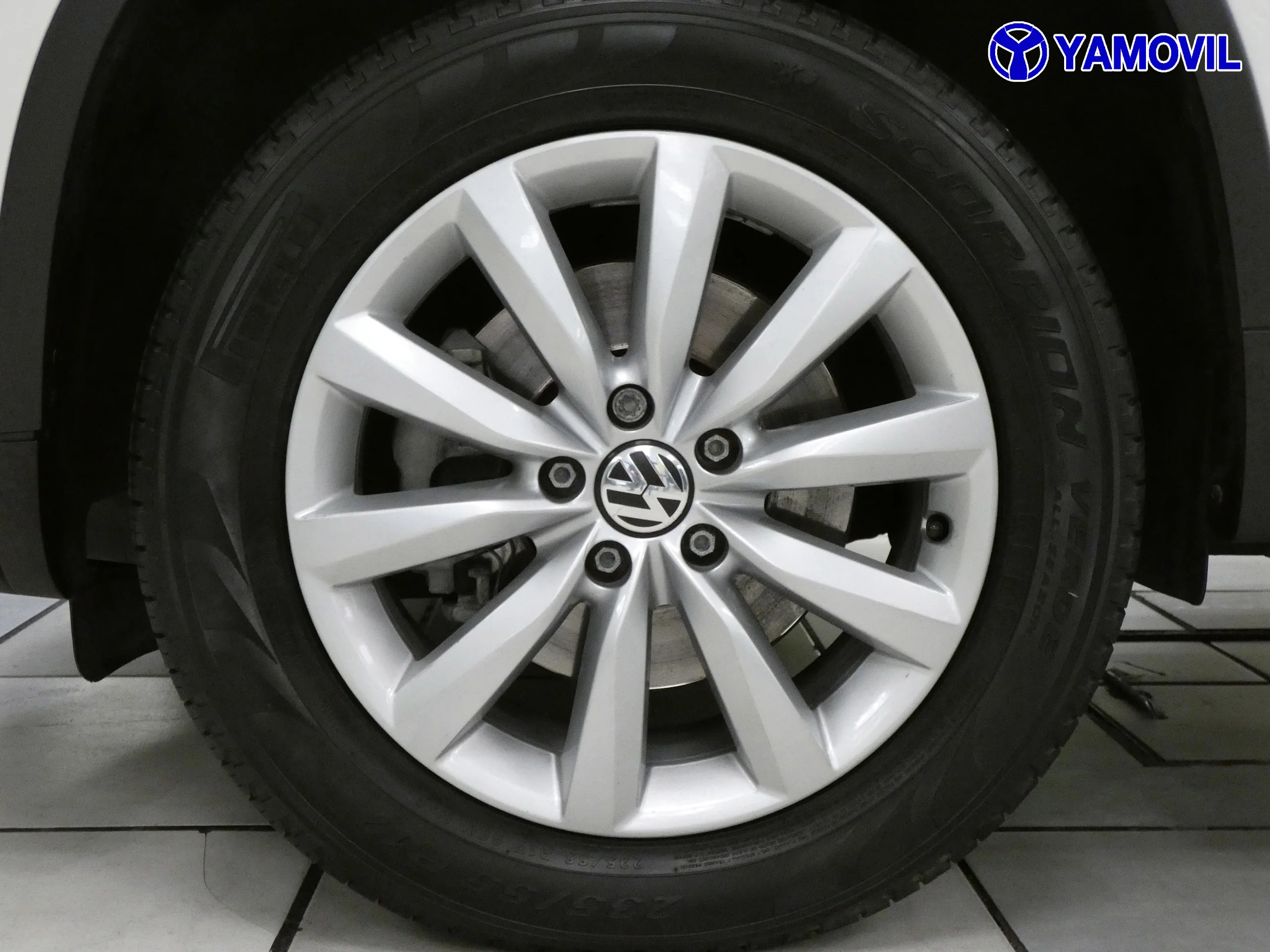 Volkswagen Tiguan 2.0 TDI T1  - Foto 9